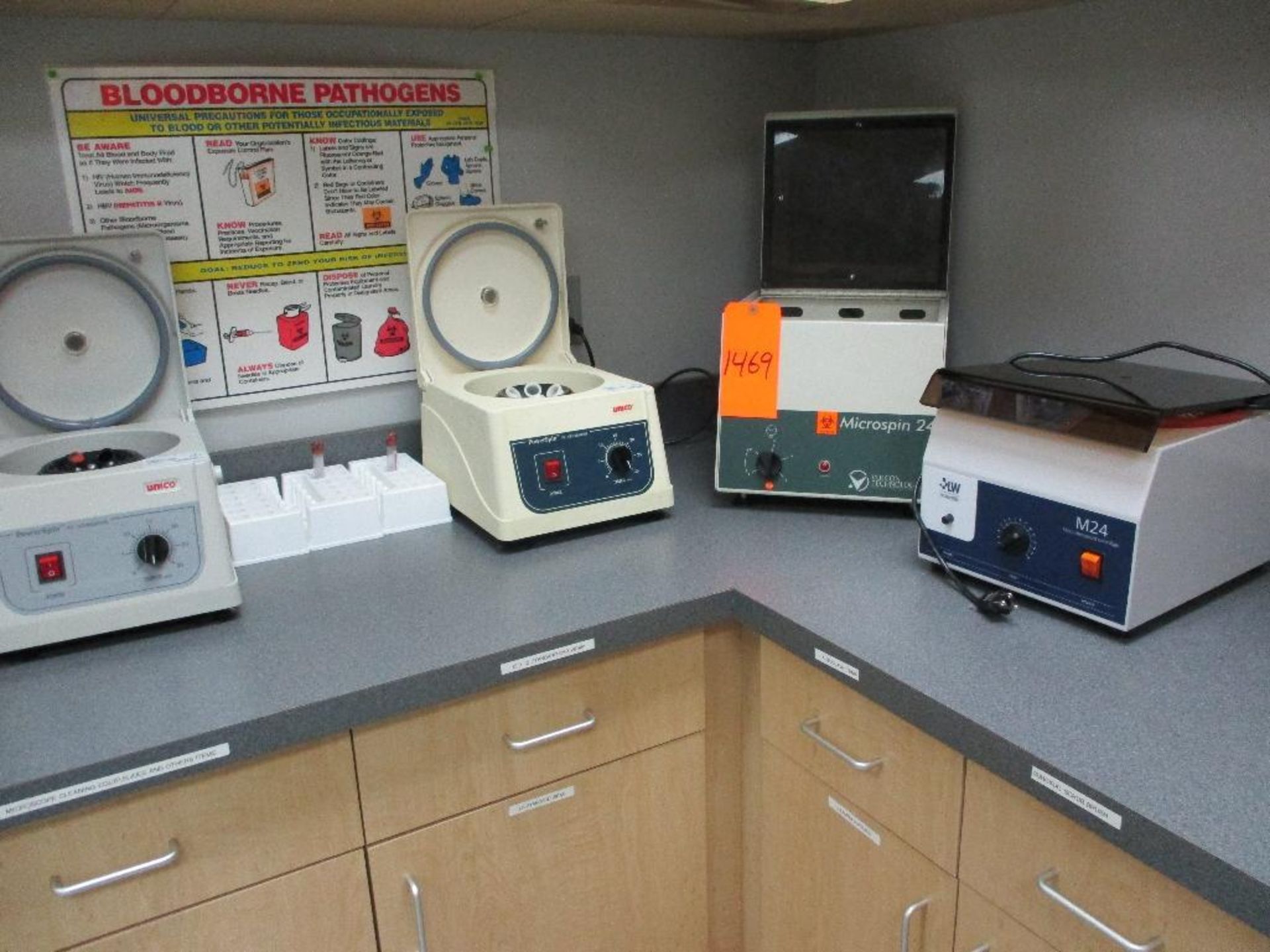 4 Centrifuge's,( 2 Unico, 1 Vulcon Technologies, 1 LW Scientific)