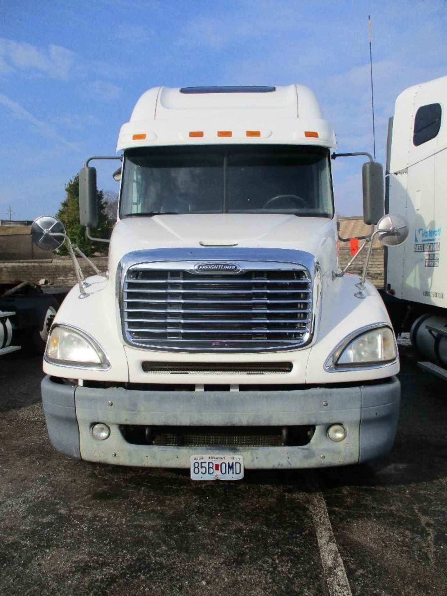 Freightliner Truck, 01/06 year, Vin 1FUJA6DE36DX21353