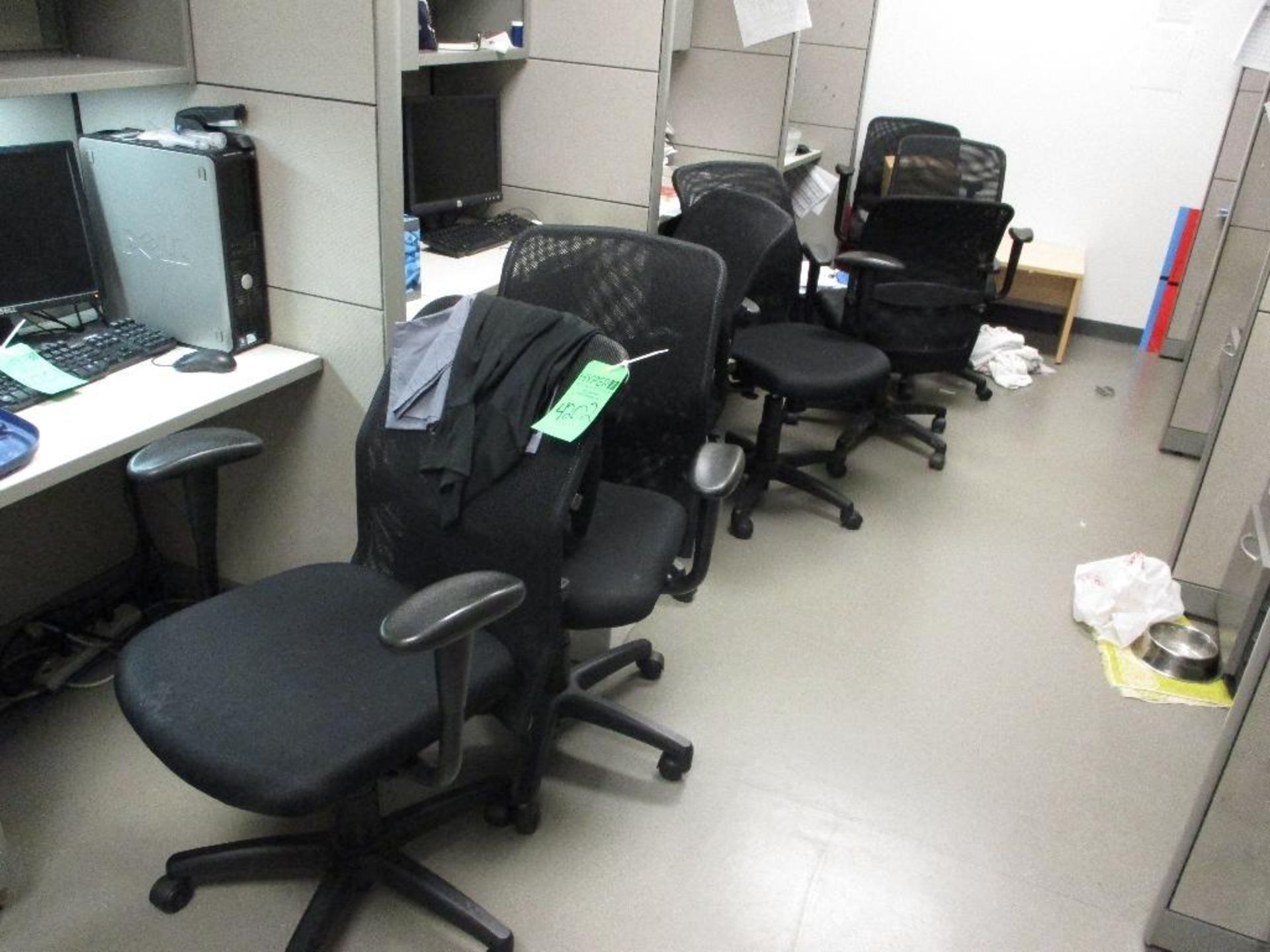 7 office rolling chairs - Image 2 of 4