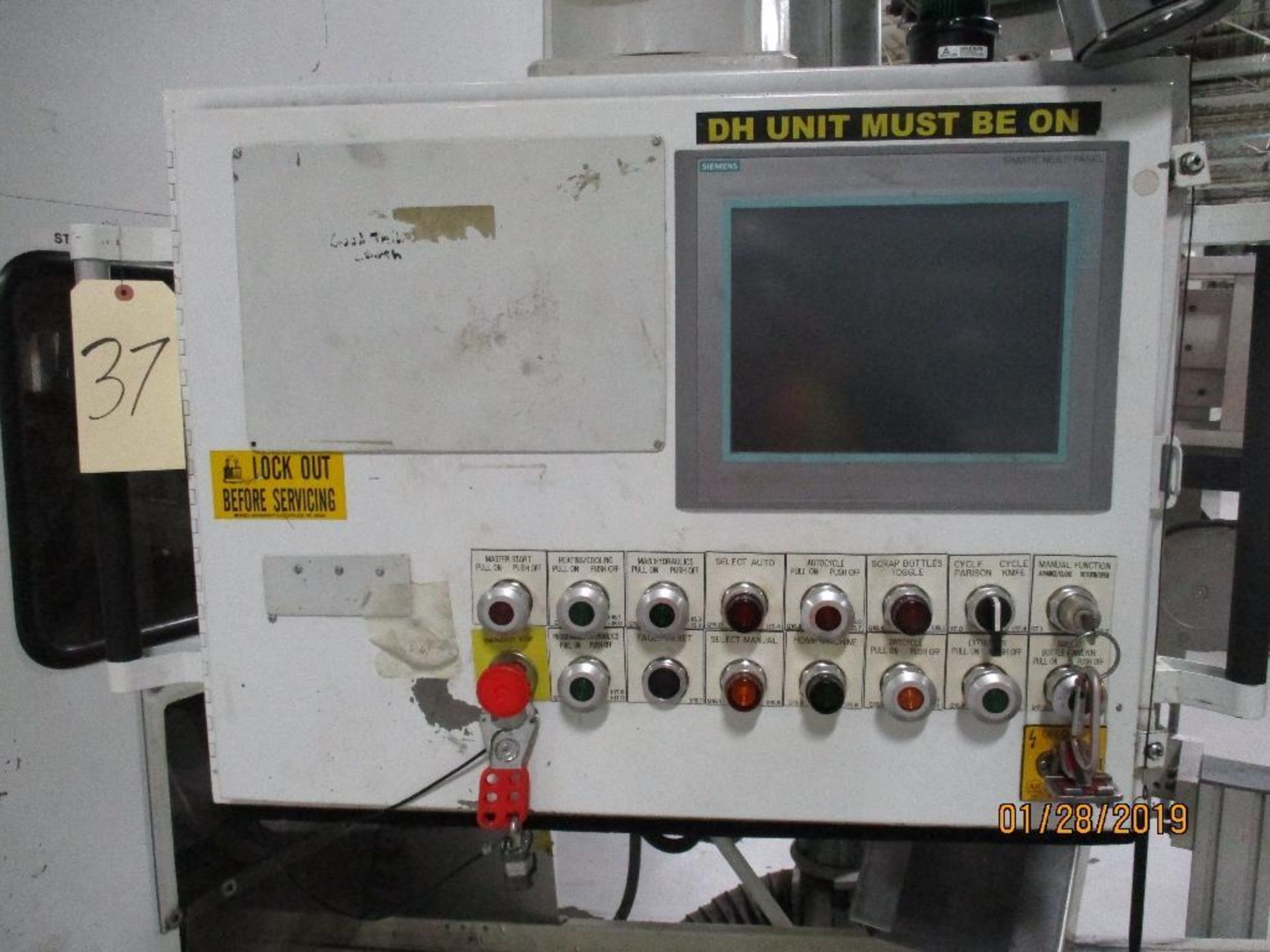 R & B Plastics Disc Mold Injection Machine, Being Sold As Scrape, Must Show Proof, Does Not Include - Image 8 of 8