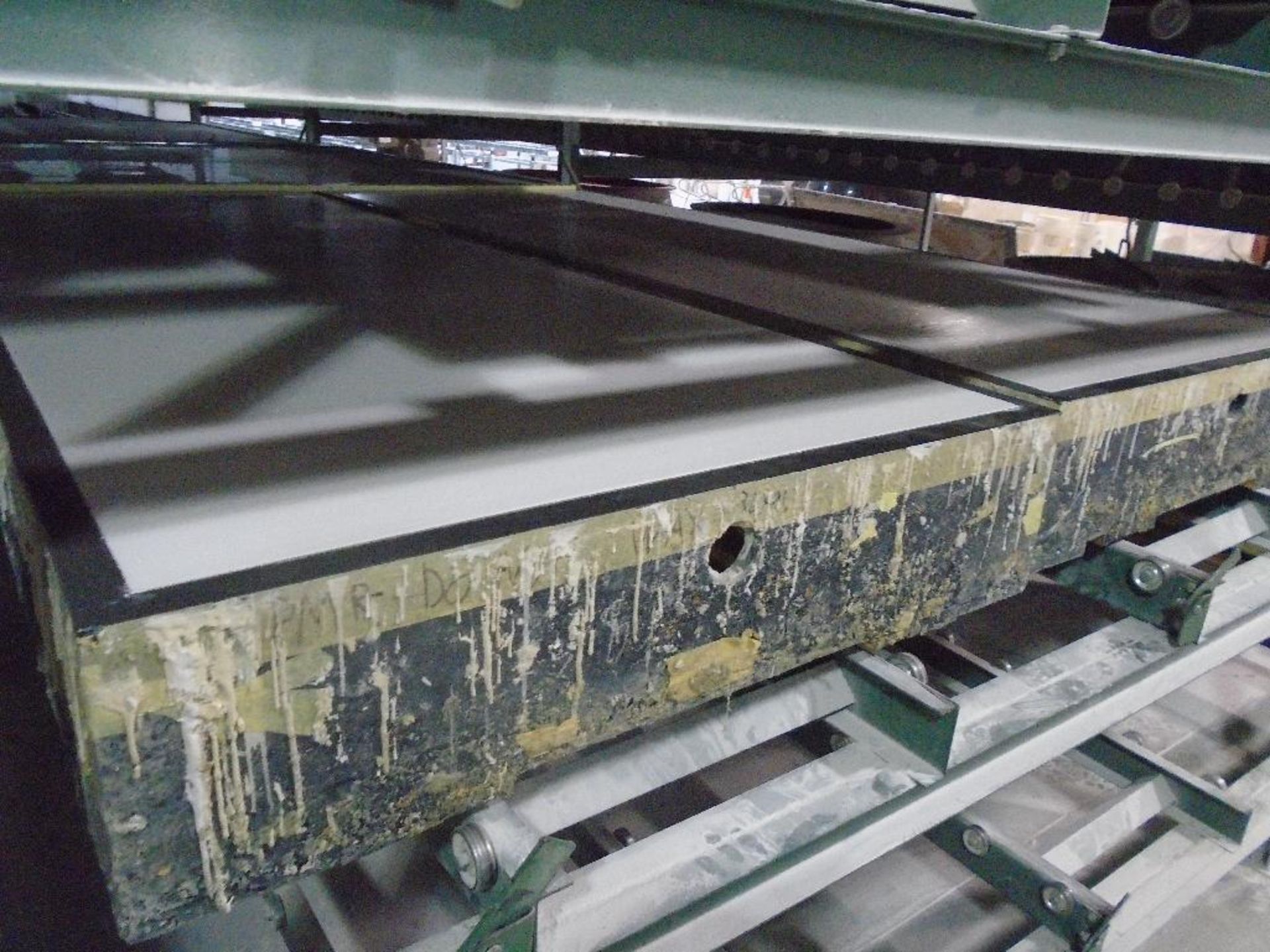 Wheel conveyor rack system approx 24' x 30' x 10' w/contents - Bild 5 aus 6