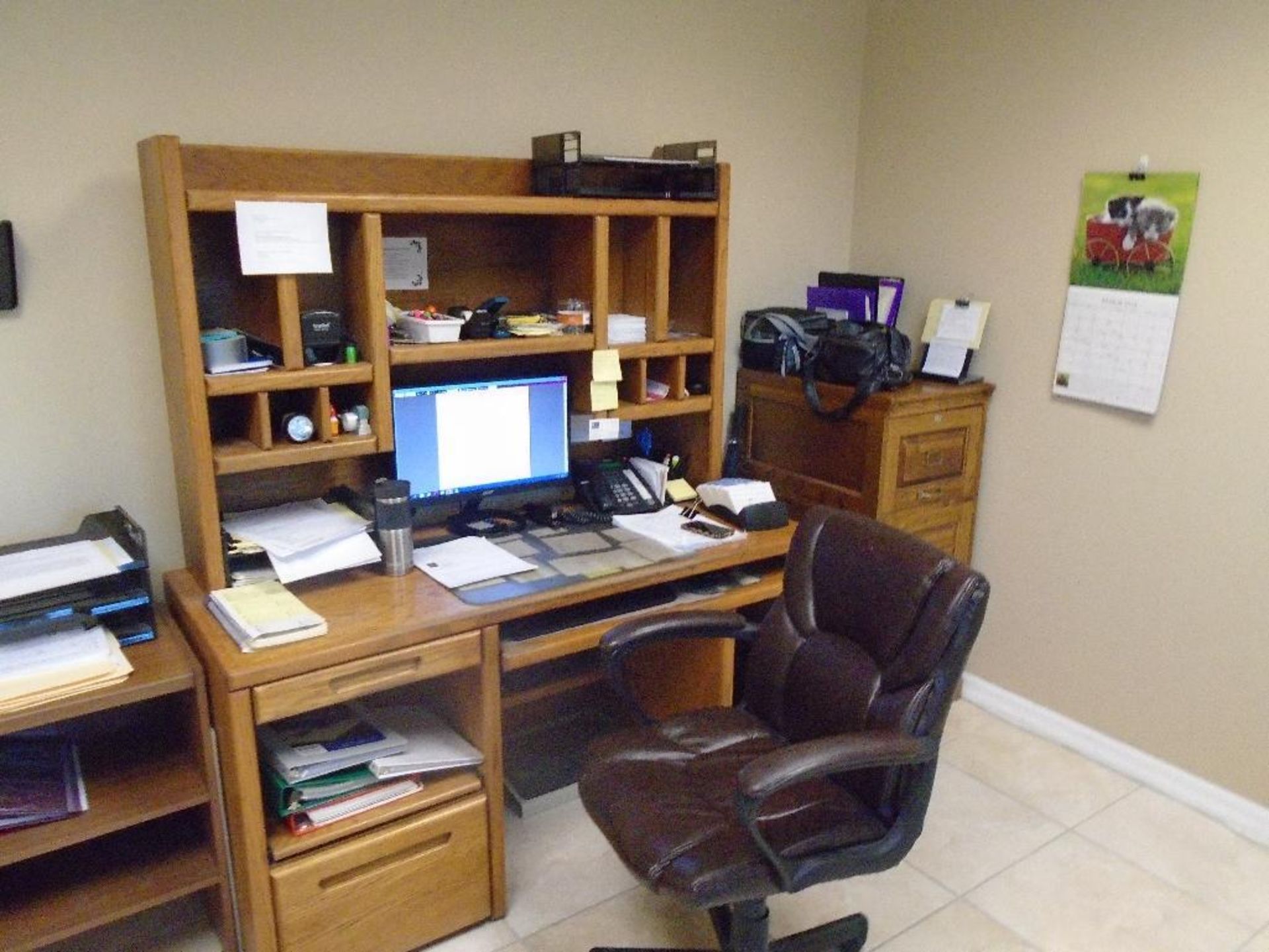 Office consisting of 2 desks 3 chairs, 1 4 drawer file cabinet, 1 oak 3 drawer file cabinet - Image 2 of 5