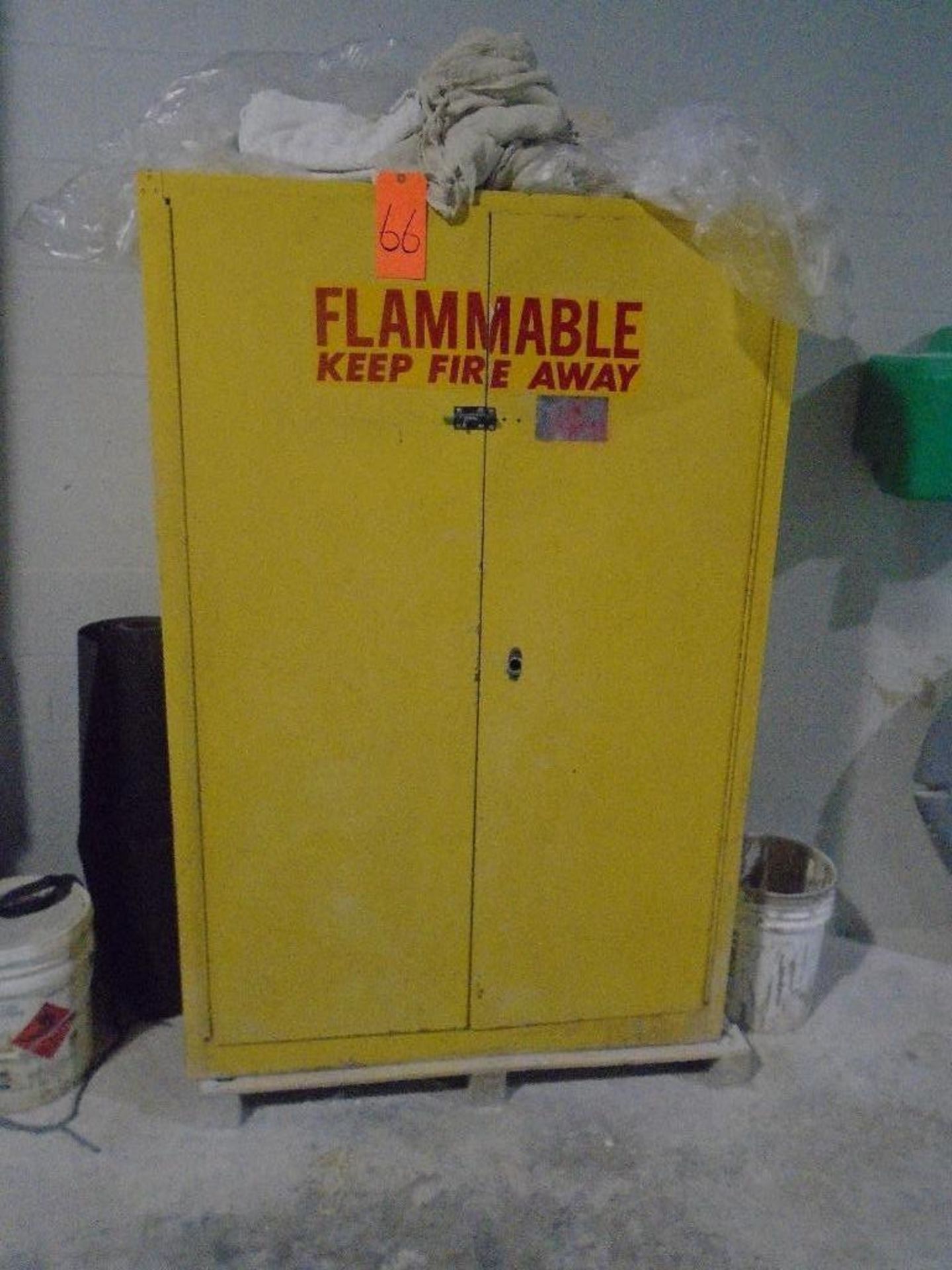 Flammable cabinet w/contents no handle