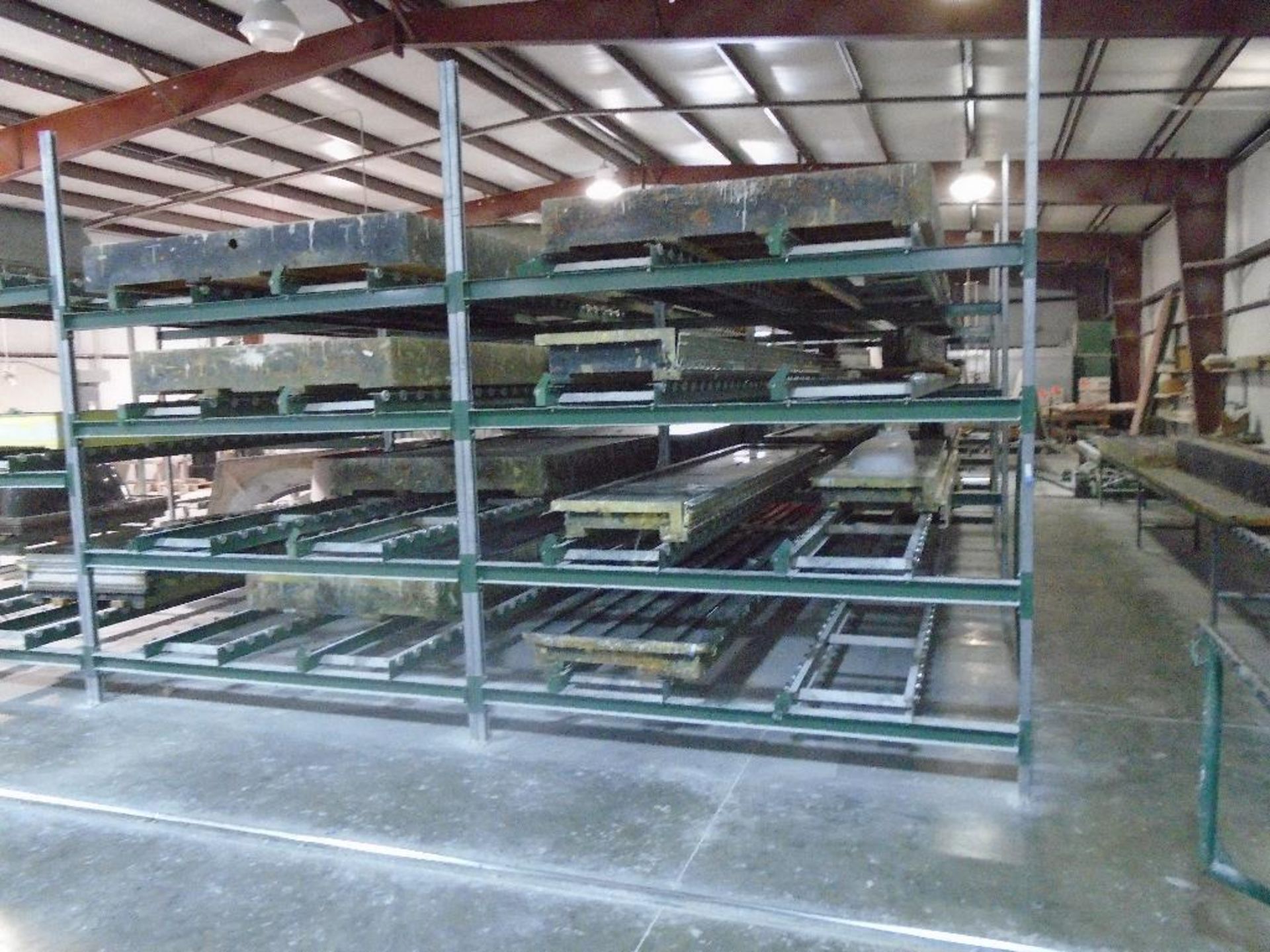 Wheel conveyor rack system approx 24' x 30' x 10' w/contents - Bild 2 aus 6