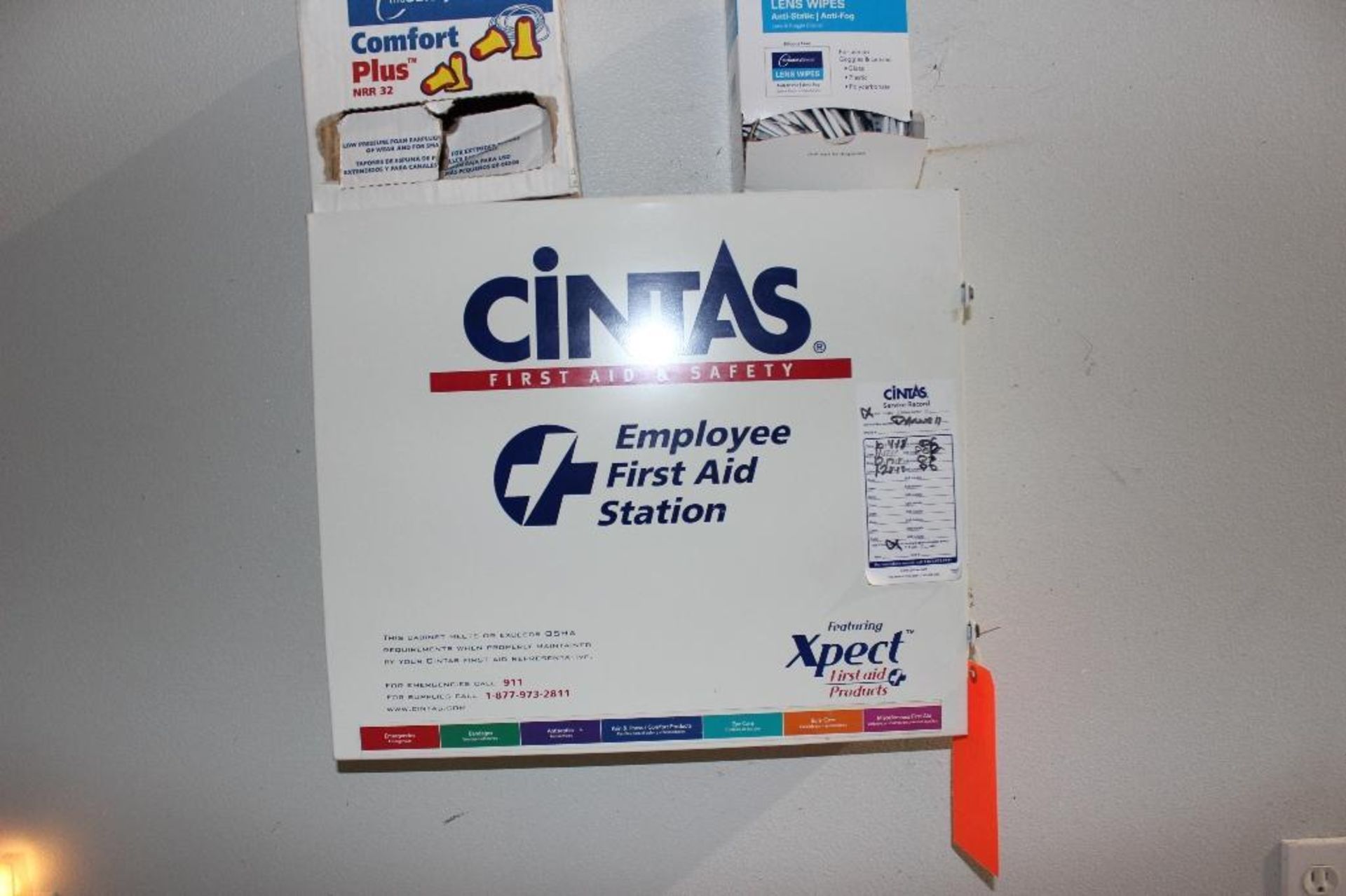 Cintas first aid station w/contents