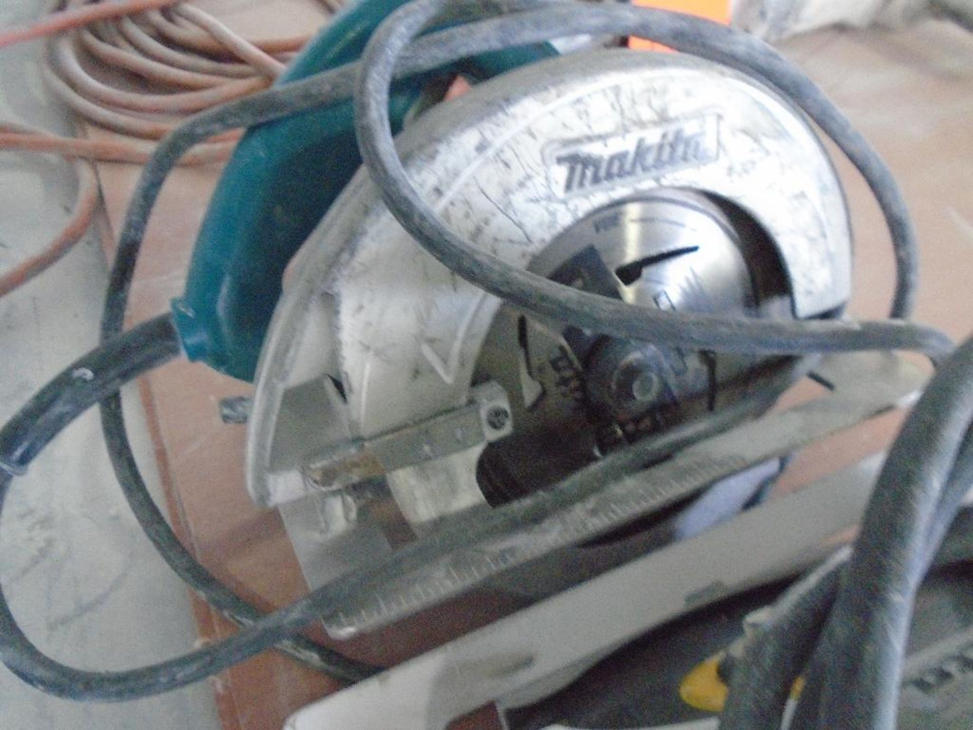 (2) Makita 7 1/4" circular saws - Image 2 of 4