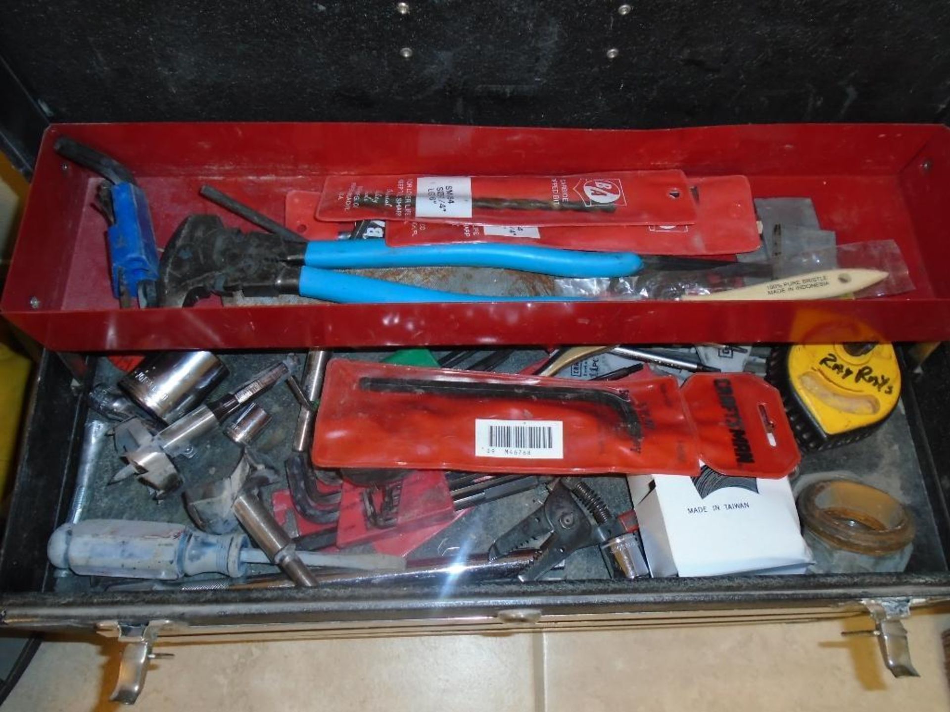 Tool box w/contents - Image 2 of 3