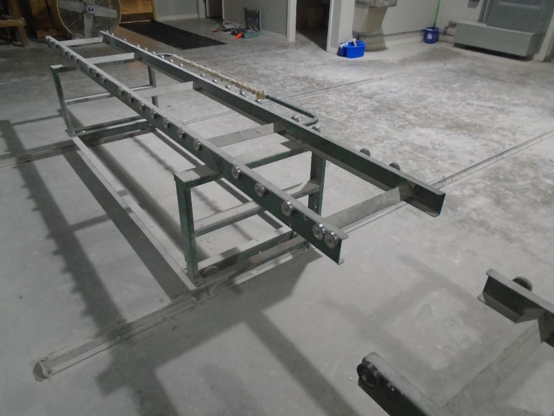 9 vibrator racks 12' x 21" and 1 trolley rack 12' x 21" w/approx 19' of track - Image 5 of 6