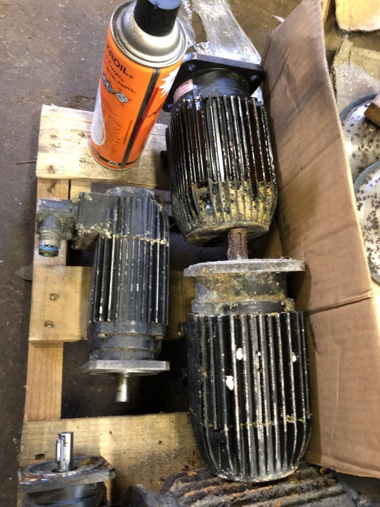 Lot c/o: Assorted Misc. Eletrical Motors, Drill Bits & Saw Blades on one skid - Image 5 of 8
