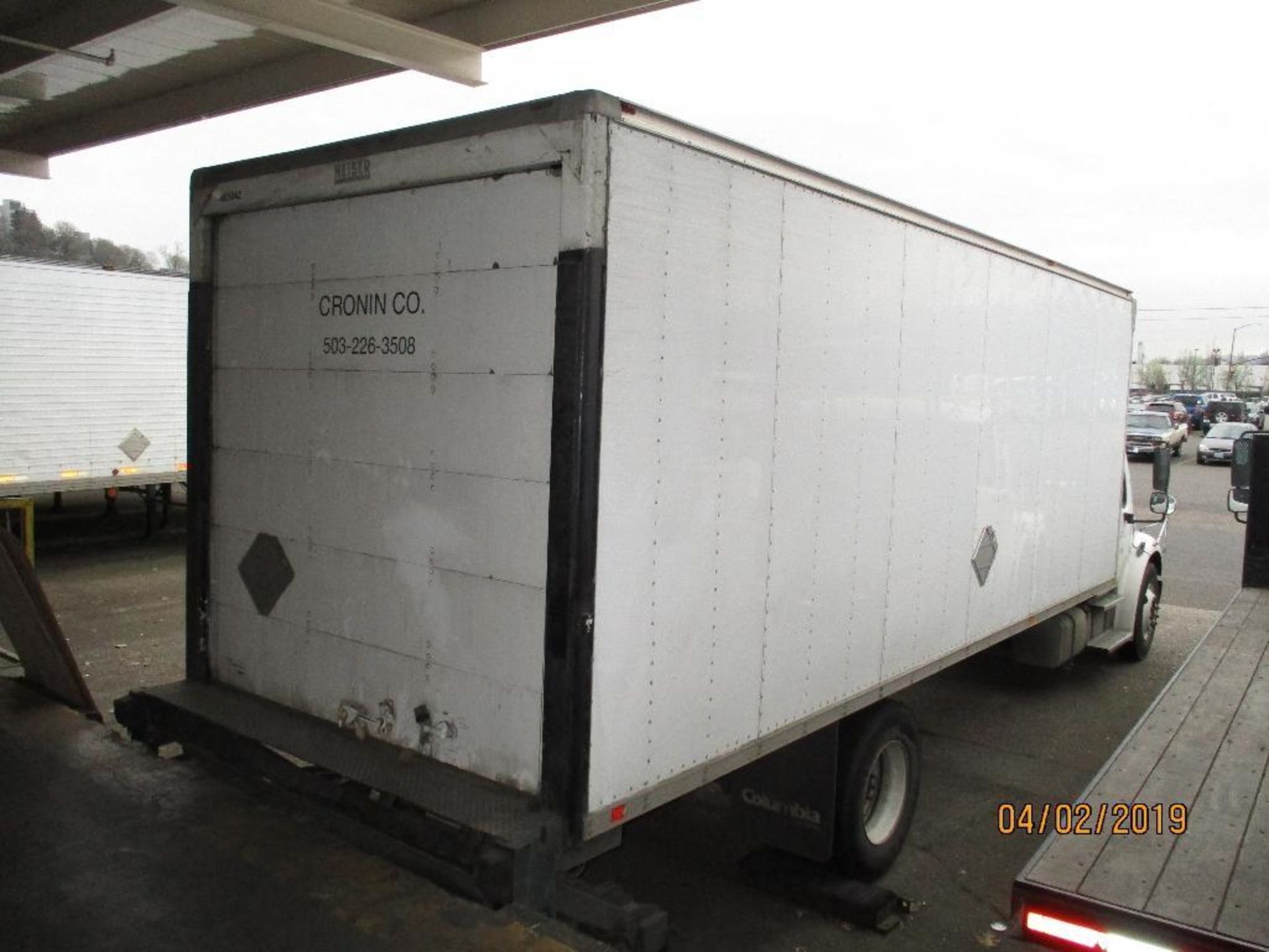 2004 Freightliner Business Class M2 Box Truck 24ft With Lift Gate, Automatic, GVWR 33,000lb, 195623 - Image 4 of 14