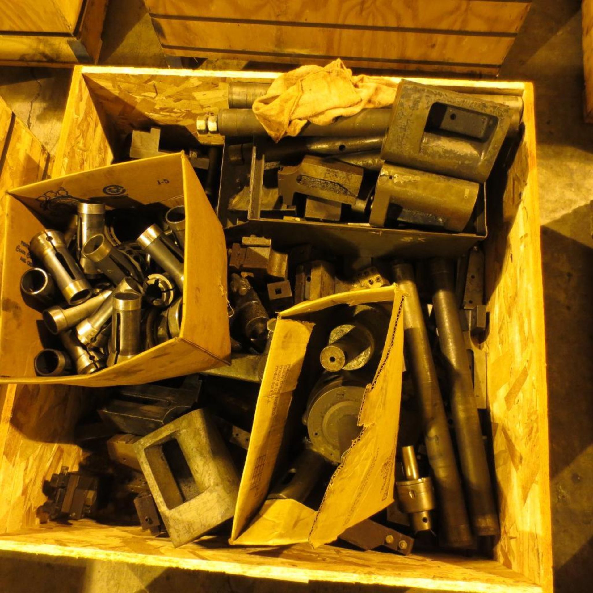 Large Qty Greenlee Cross Light Tool Holders Collet tube extension and 3 large die Heads *RIGGING $25
