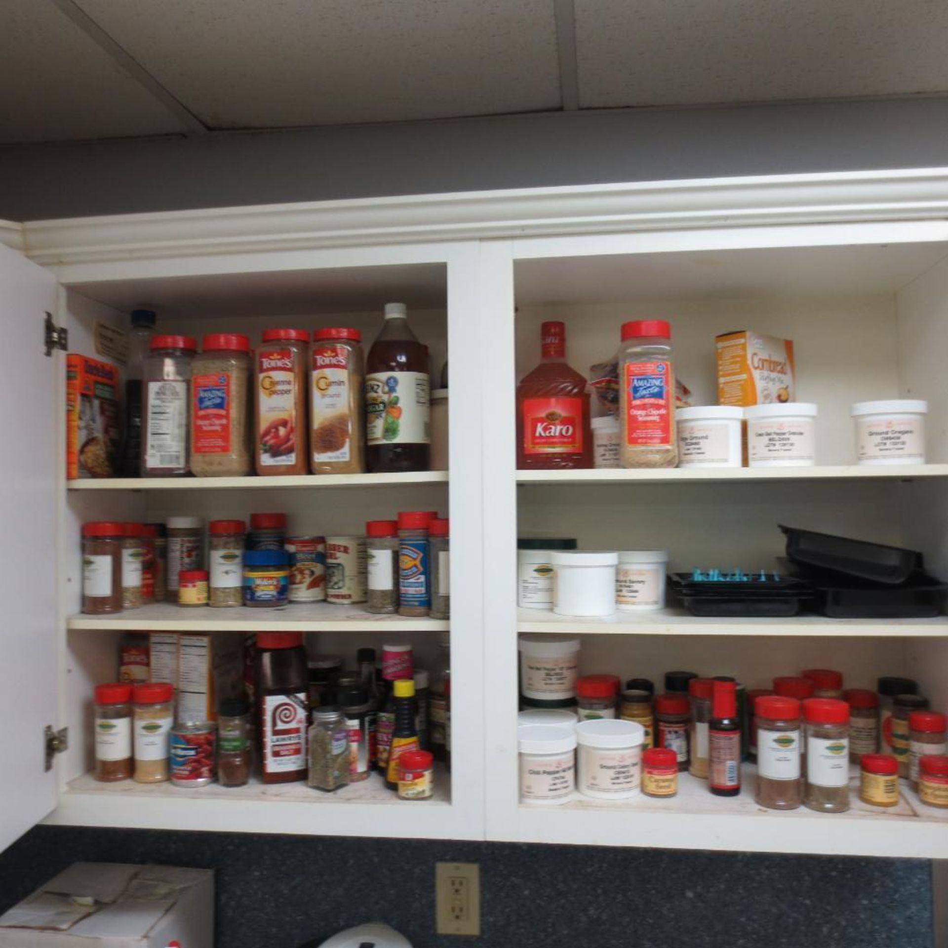 Contents in Cabinets - Image 3 of 7
