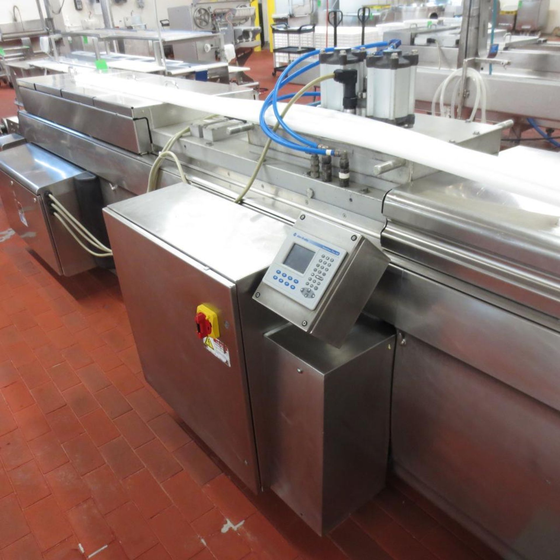 Multivac R565 Roll Thermo Stock Packaging Line, Year 2012, S/N 162914, Machine Length 16500 mm, Cont - Image 28 of 30