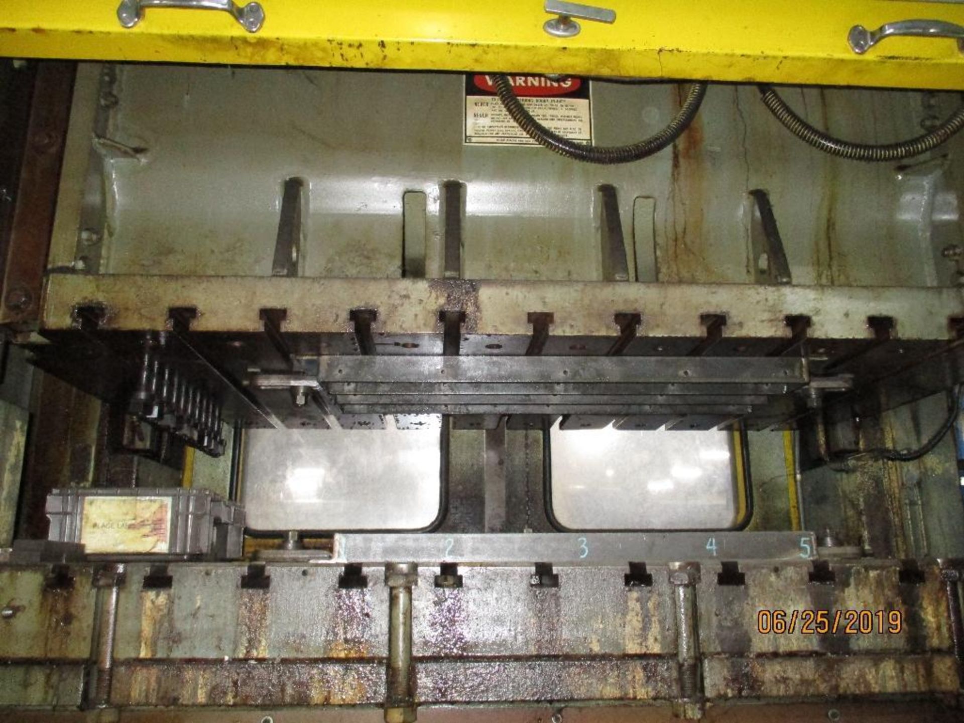 Niagara Press, 200 Ton Capacity, M/N BP-2-200-72-36 S/N 49875, 10" Stroke, 28" Shut Height, 1/2" Abo - Image 8 of 12