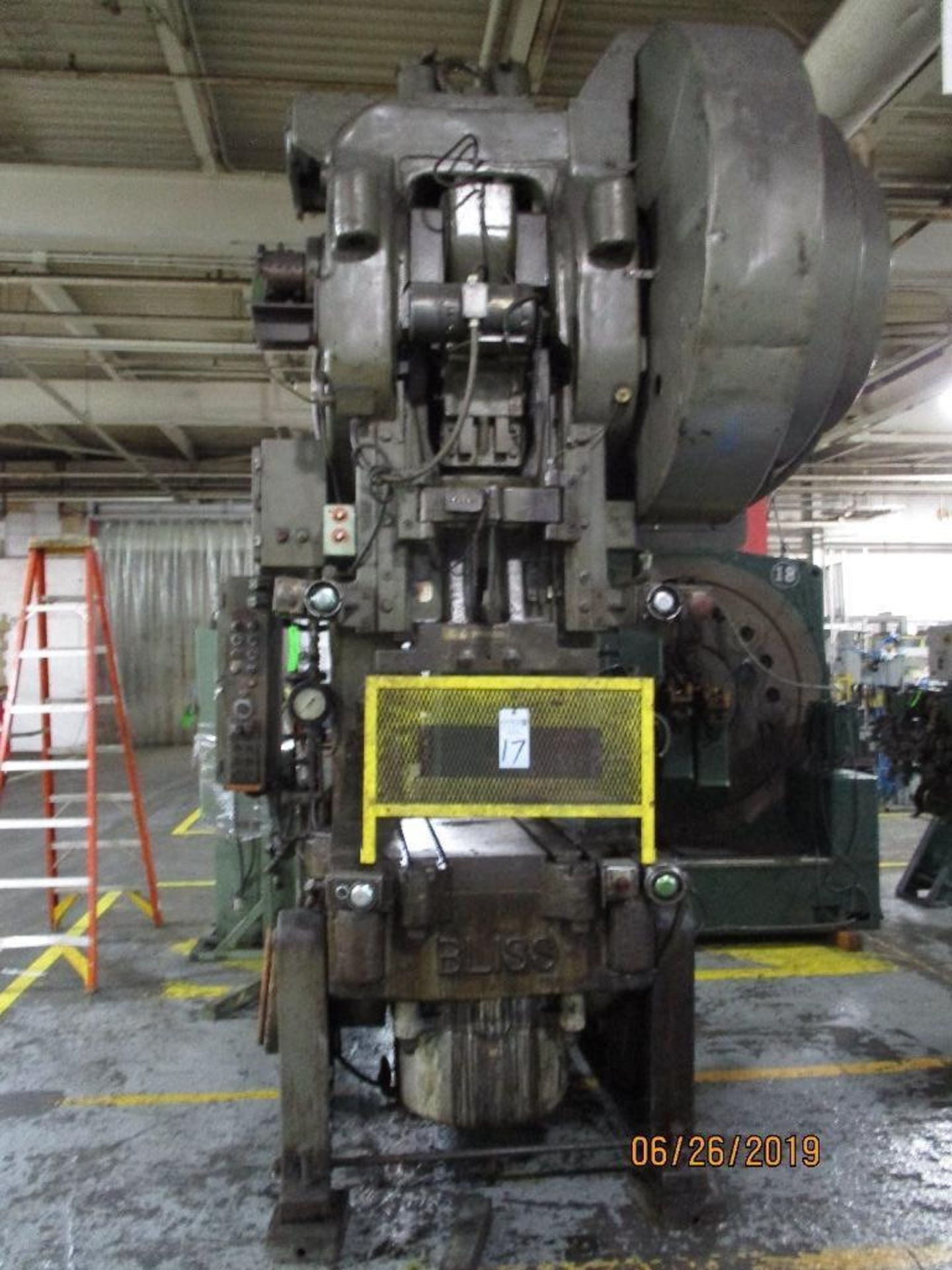 Bliss 125 Ton Press, M/N 125T, 2 1/2" Die Shank, 3 1/2" Slide Adjustment, 10" Stroke, 15" Shot Heigh - Image 2 of 9