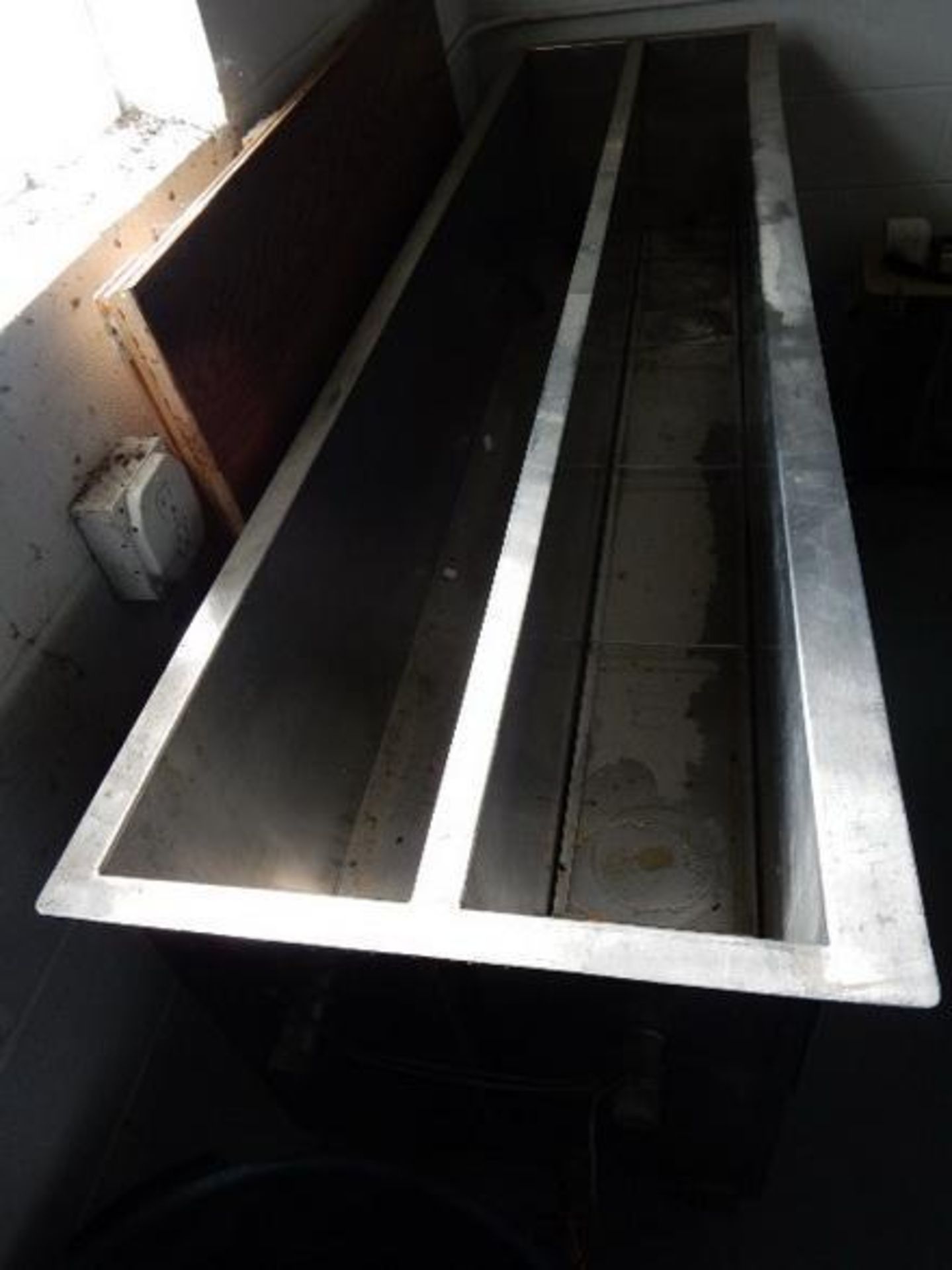 Stainless Steel Cleaner Soak Tank Dimension: 21 1/2 x 78" x 40". - Image 2 of 3