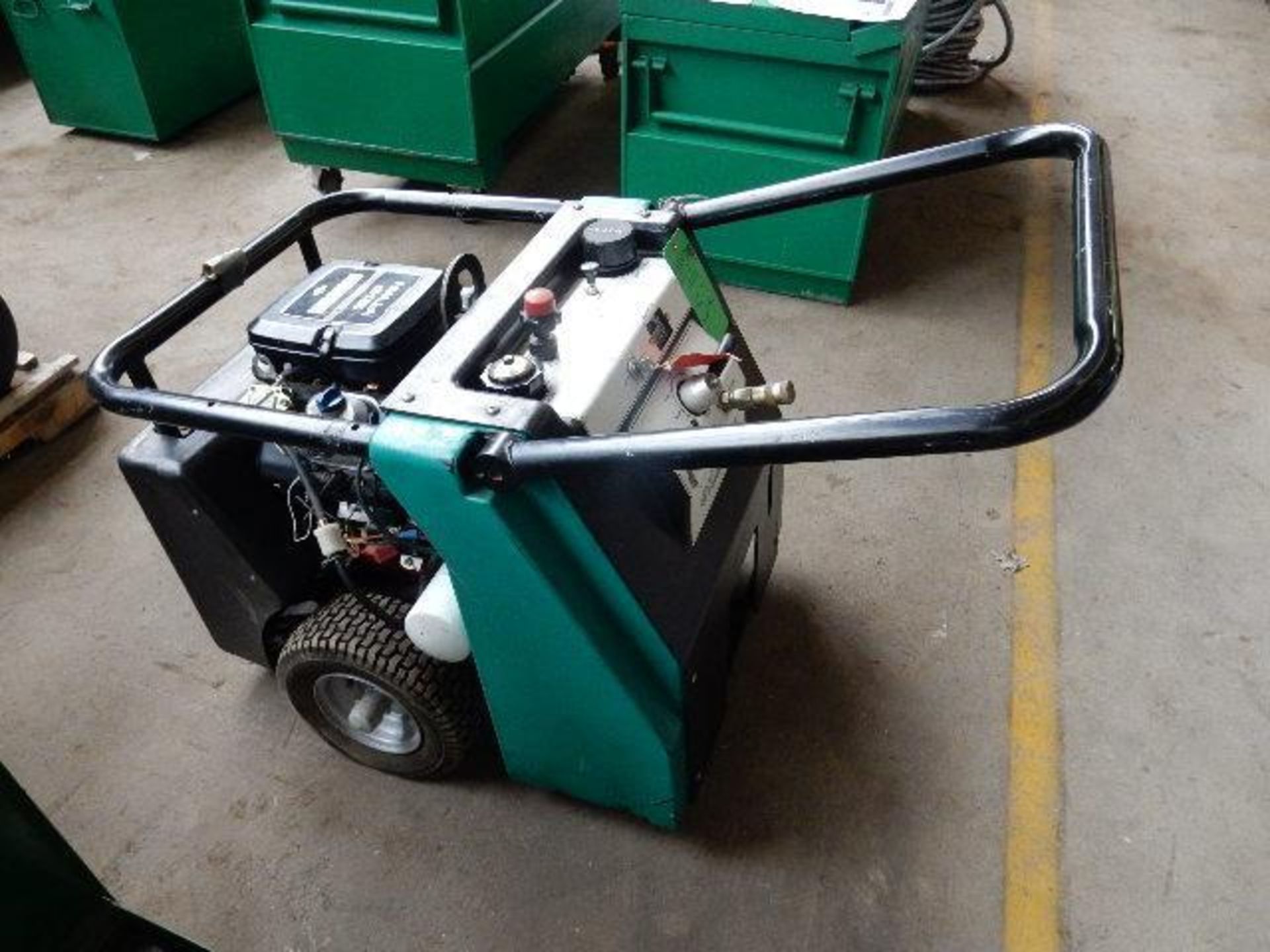 GREENLEE Fairmont Portable Hydraulic Power Pump w/ Vanguard 18 HP V-Twin - Image 2 of 9