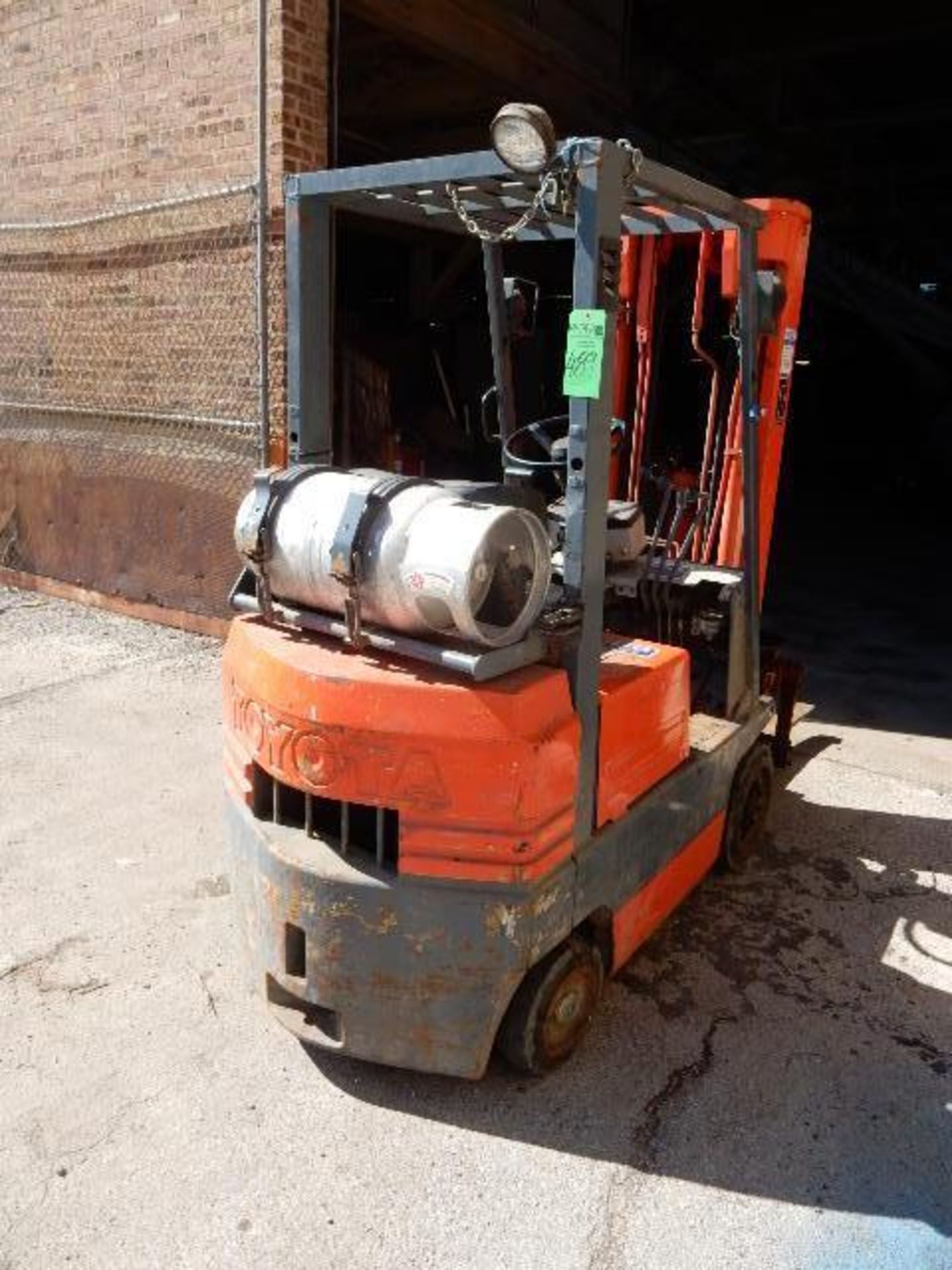 Toyota 4000lb Cap (est) 6FGC15 (est) LP Gas ForkLift Truck S/N: 6F8C15-1356, Triple Mast, Side Shift - Image 4 of 7