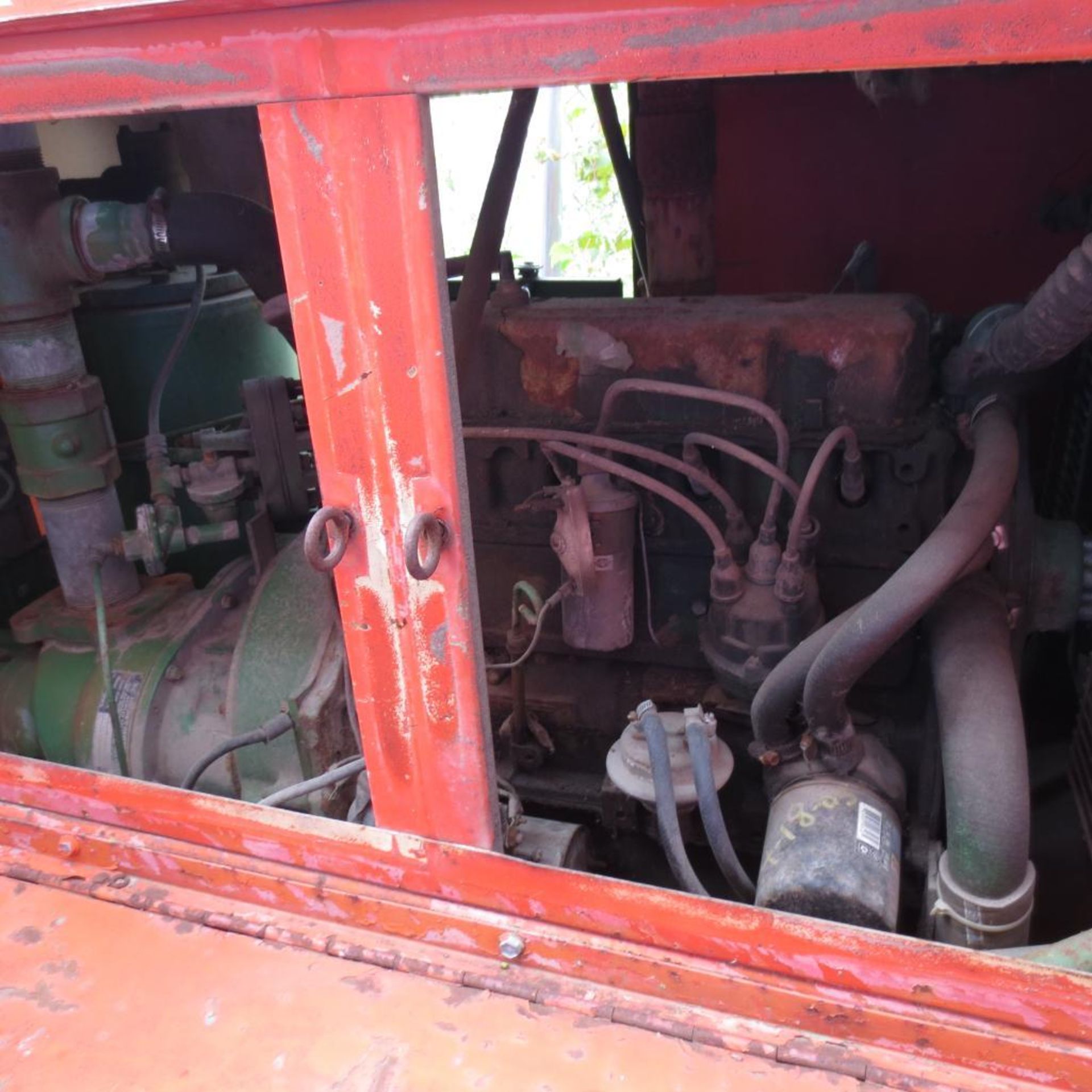 Sullair Trailer Mounted Air Compressor, Gas 4 Cylinder ( Loc. 3131 Concord Road ) - Bild 2 aus 4