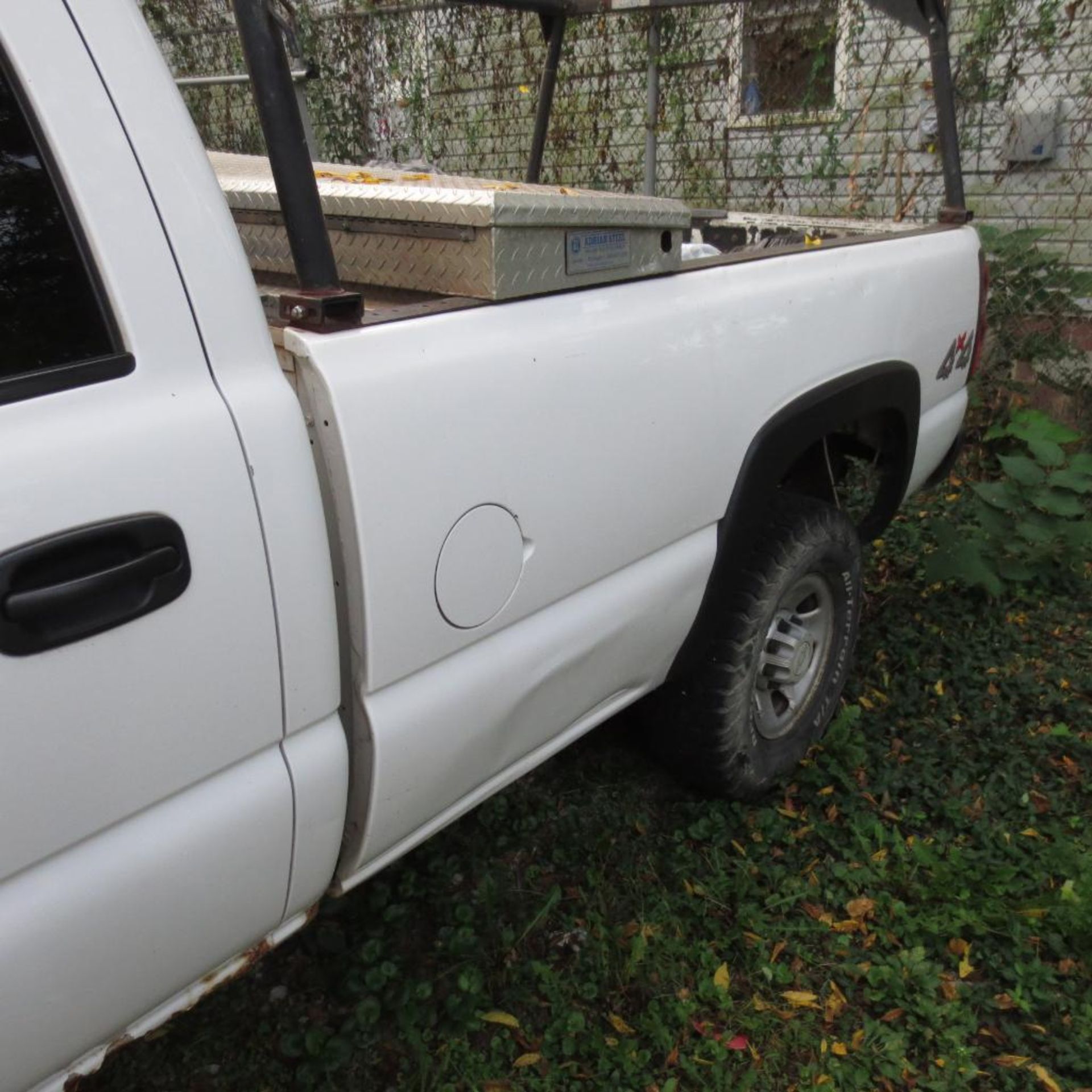 Chevrolet 3500 Silverado Crew Cab 4X4 Pickup Truck Vin 1GCHK33D76F171282 (2006), Duramax V8, Allison - Image 7 of 11