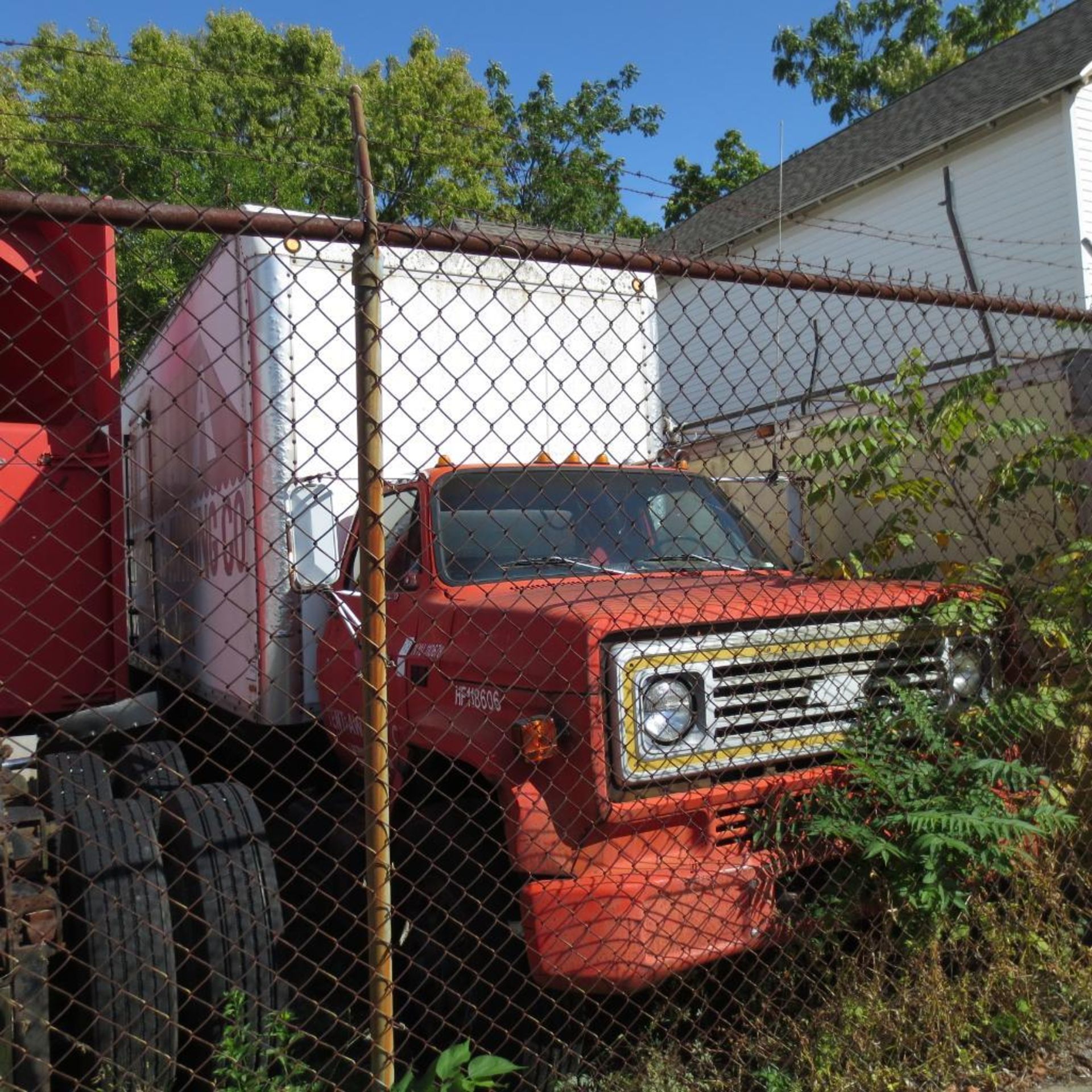 Chevrolet 24Ft.C70 S/A Box Truck Vin 1 GBM7D1E8GV115719 (1986) 5 Speed, Side Door and Double Back Do