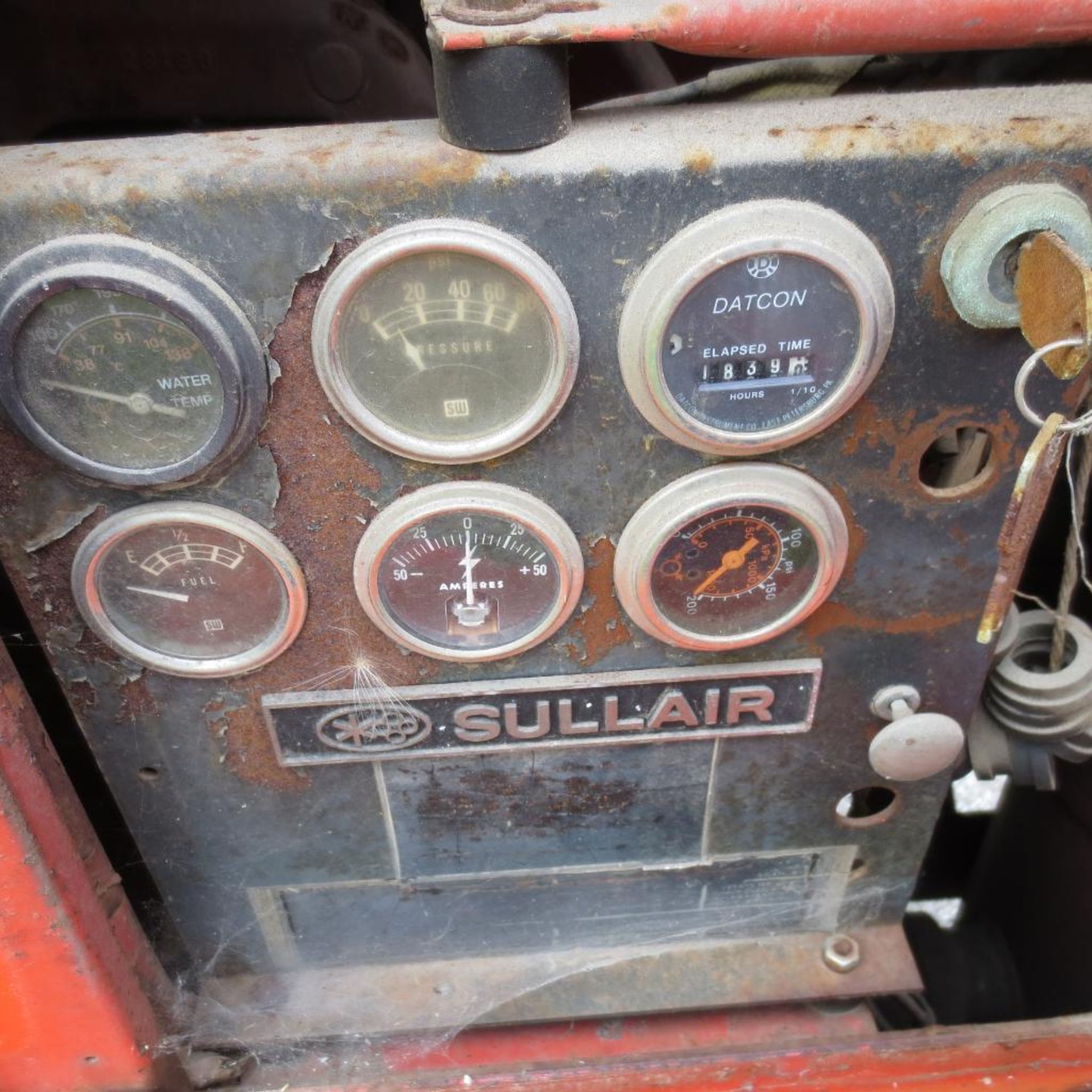 Sullair Trailer Mounted Air Compressor, Gas 4 Cylinder ( Loc. 3131 Concord Road ) - Bild 3 aus 5