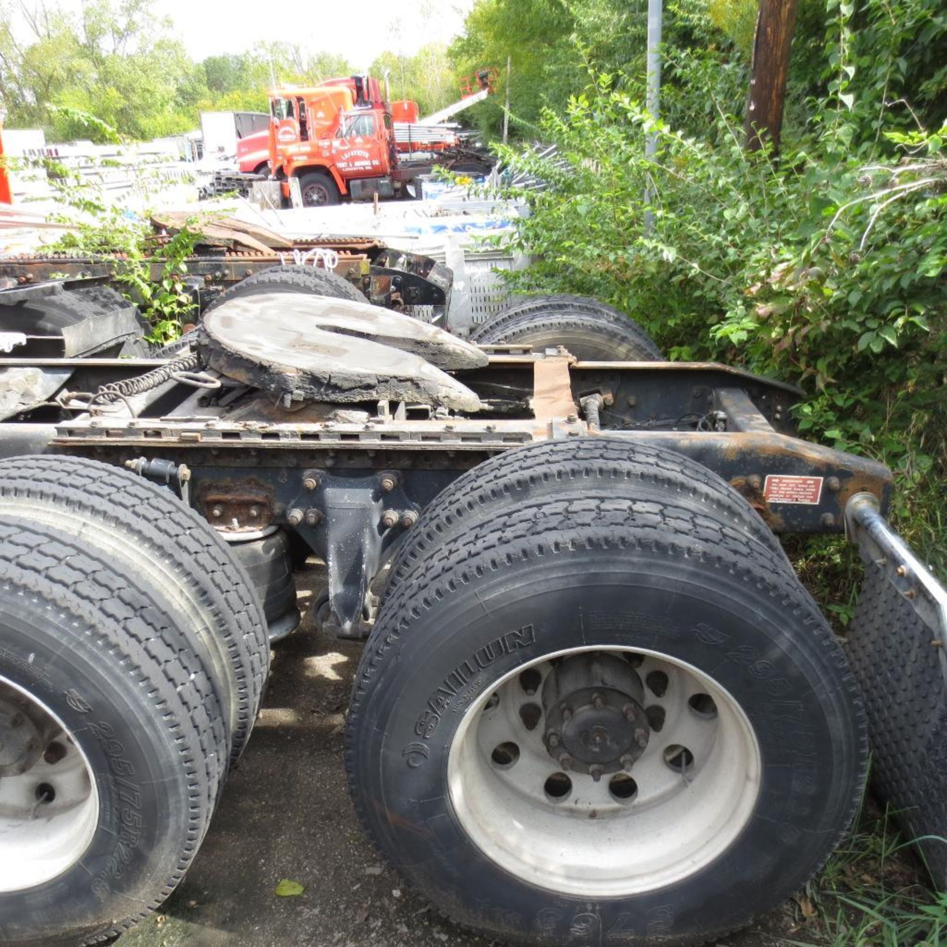 Freightliner Sleeper Truck Tractor T/A Vin 1FUYDZYBXTH589543 (1996) 696,837 Miles Showing ( Will Sta - Image 3 of 9