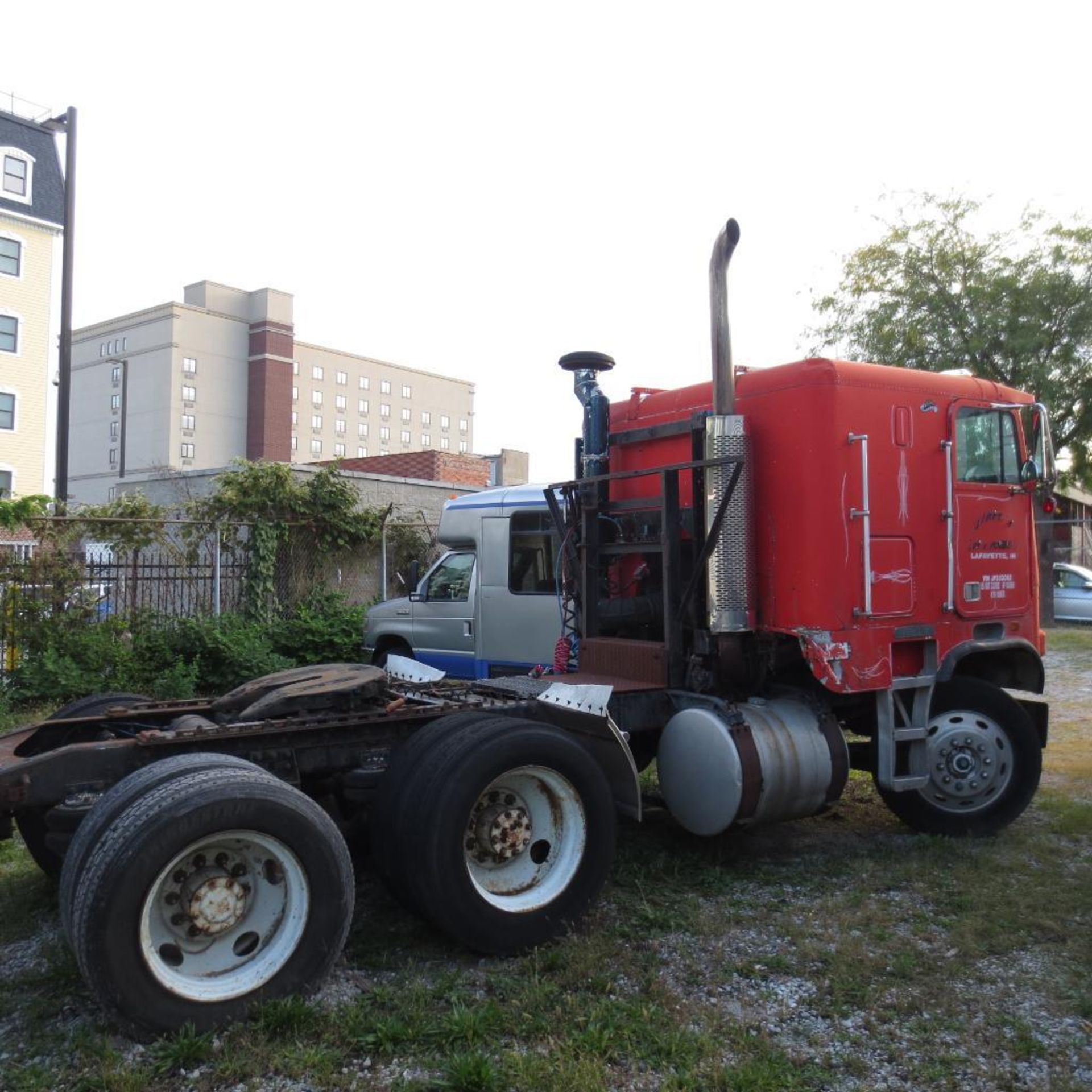 Freightliner Sleeper Truck Tractor T/A Vin 1FUPTCYBXJP333062 (1988), 14.0 L Diesel, 6X4, 758,488 Mil - Image 4 of 15