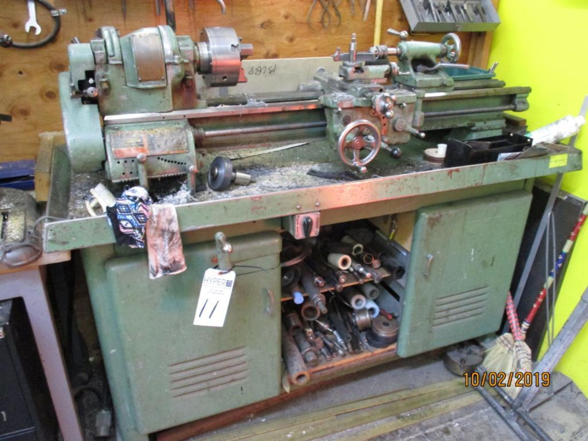 Southbend 10"x4' (est) Cat. No. CL187RB Engine Lathe S/N: 1041RKL14X, 4.5' Bed, 6" Three Jaw Chuck,