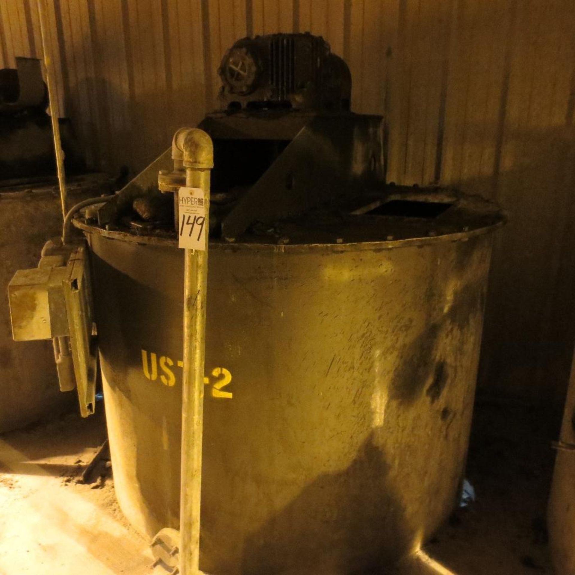 (Est) 600 Gallon Mild Steel Mixing Tank (Est) 5' Dia. x 4' High, Top Hinged Cover, Bridge Type Mixer - Image 2 of 2