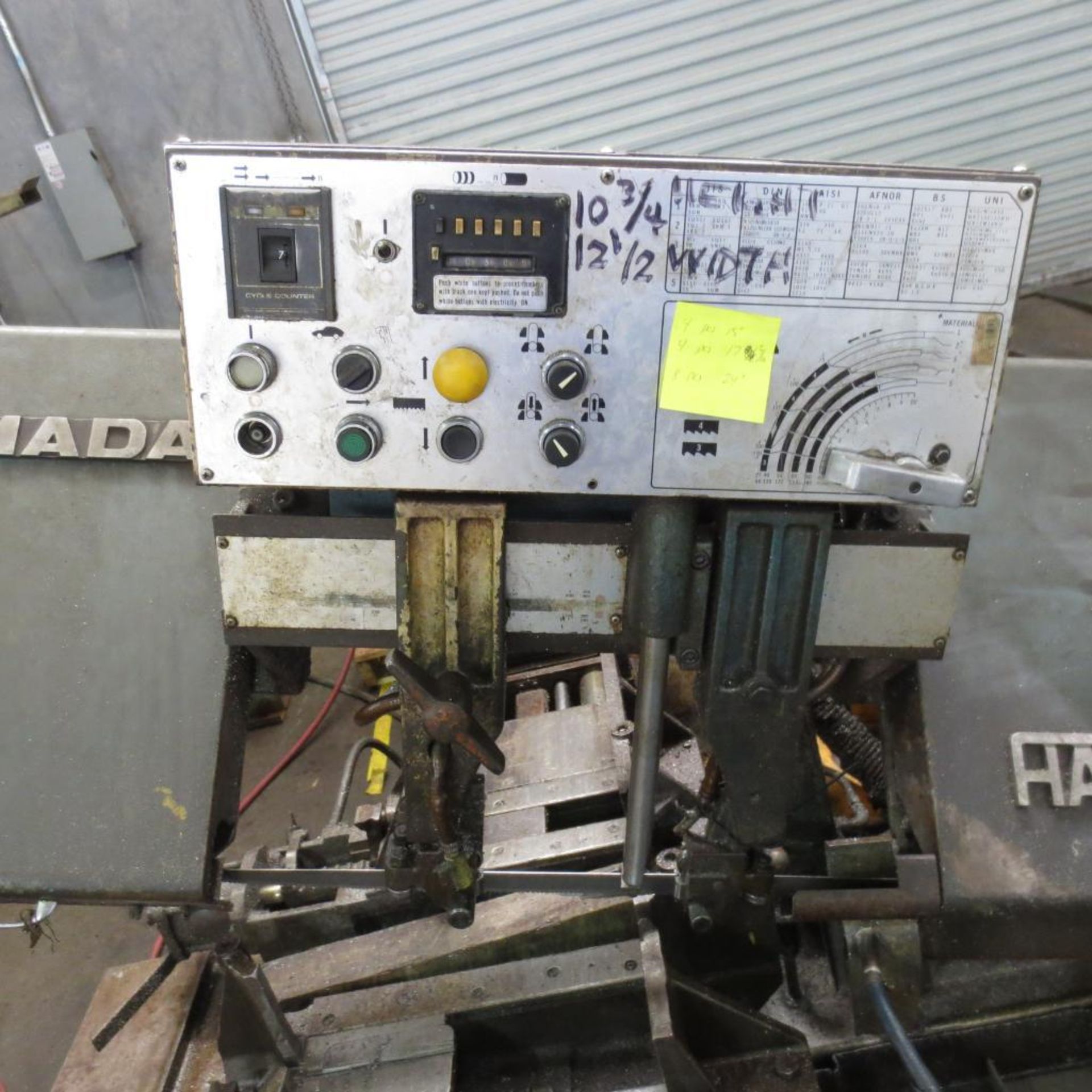 AMADA MODEL HA-250 AUTOMATIC HORIZONTAL BANDSAW S/N: 456437 (1981) HYDRAULIC CLAMPING, COOLANT, CHIP - Image 2 of 3