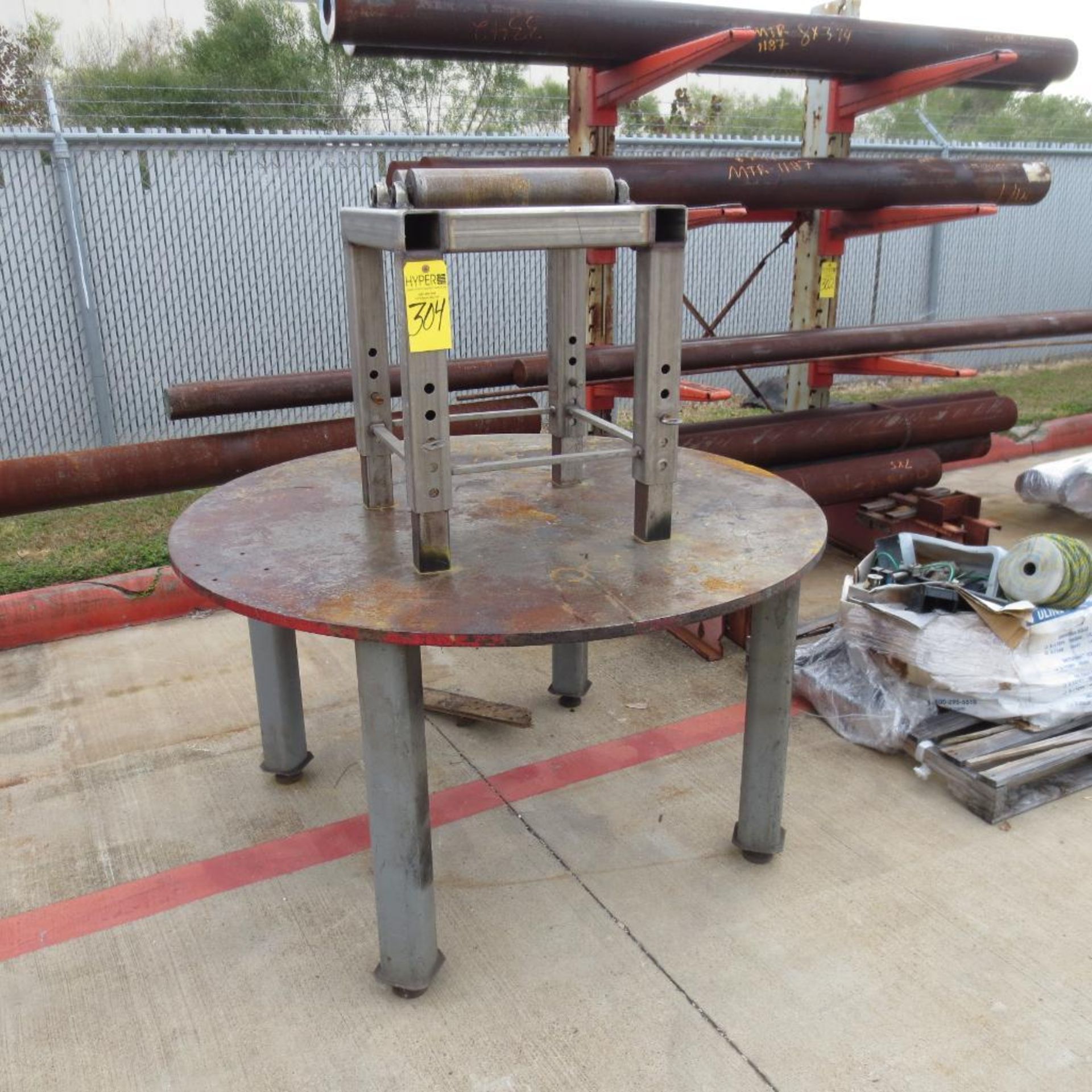 5' Round Steel Welding Table, Adjustable Roller Type Feed Conveyor