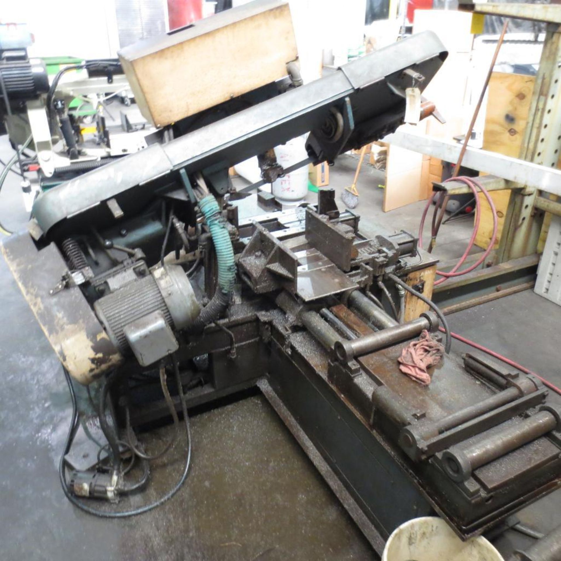 AMADA MODEL HA-250 AUTOMATIC HORIZONTAL BANDSAW S/N: 456437 (1981) HYDRAULIC CLAMPING, COOLANT, CHIP - Image 3 of 3