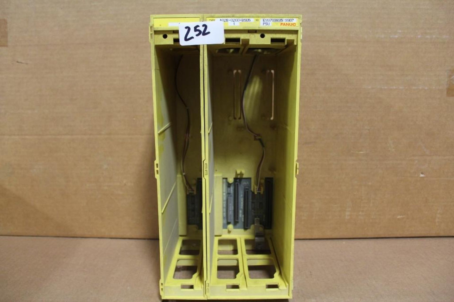 Fanuc A02B-0200-B505 Power Supply Rack