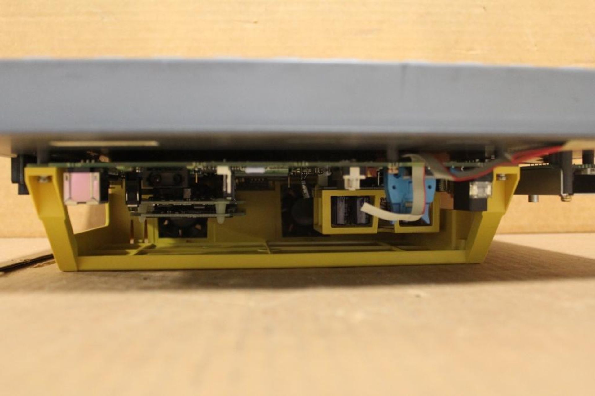 Fanuc A13B-0195-C013 Display Unit Series 180is-IB - Image 5 of 5