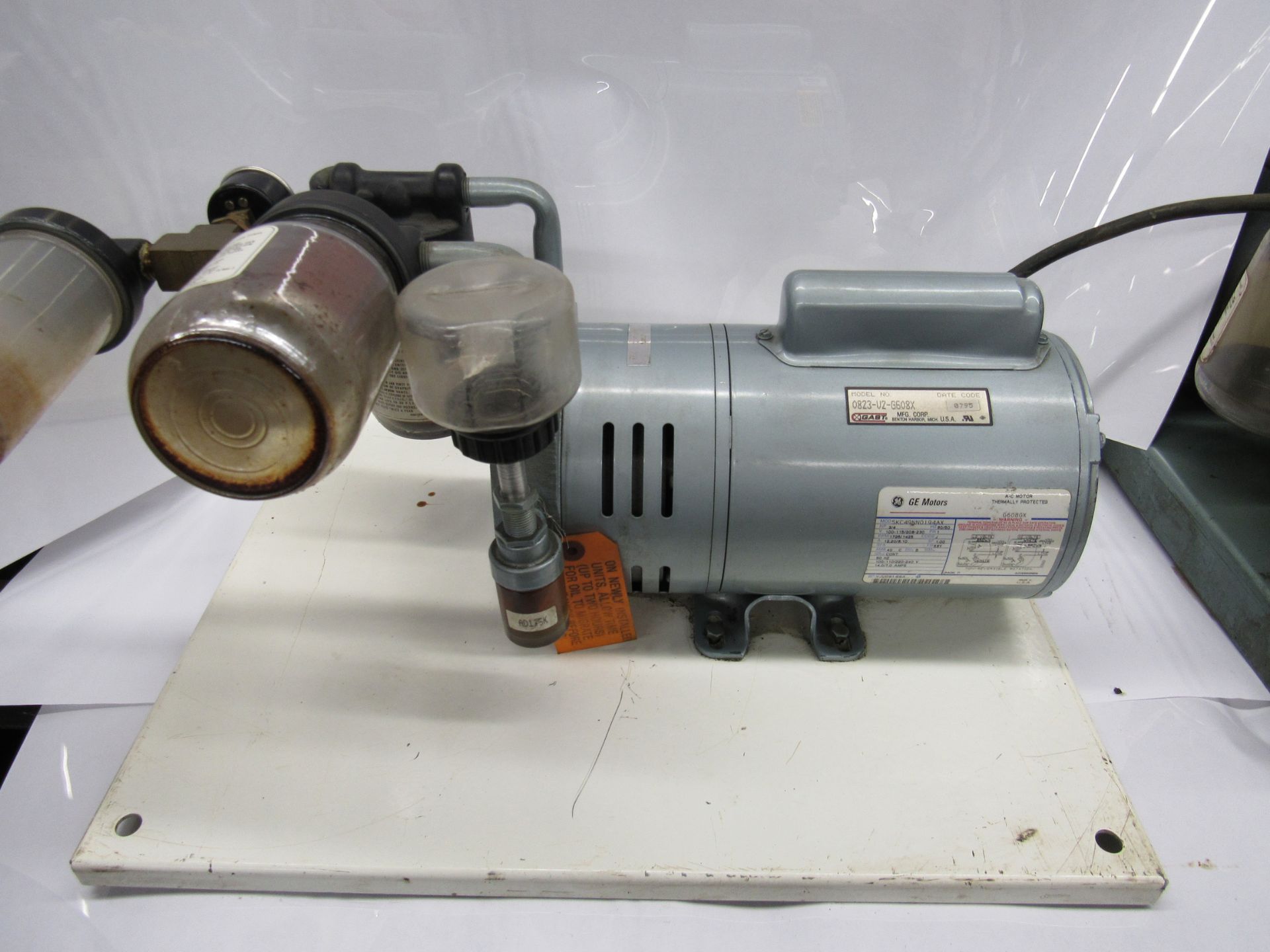 Gast Mod. 0823-V2-G608X Vacuum Pump - Image 2 of 2