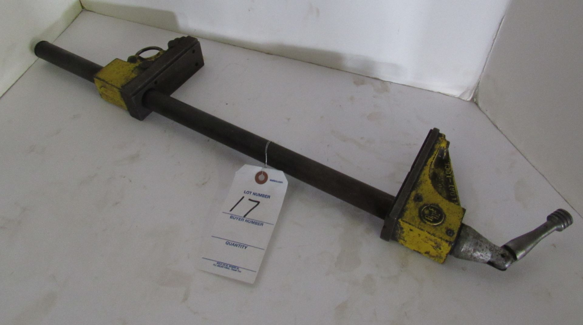 AMF Float - Lock Vise