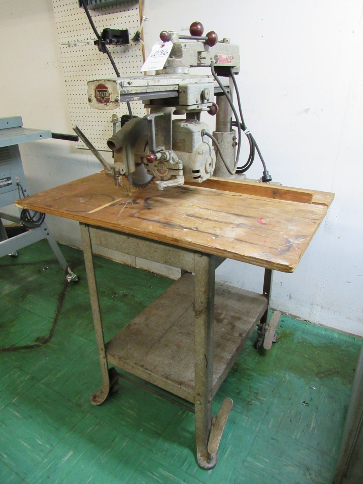 12" Rockwell/Delta Radial Arm Saw