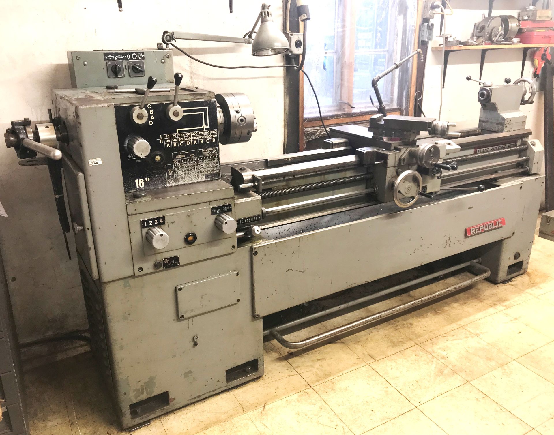 Republic 16"/22" x 60" Geared Head Lathe