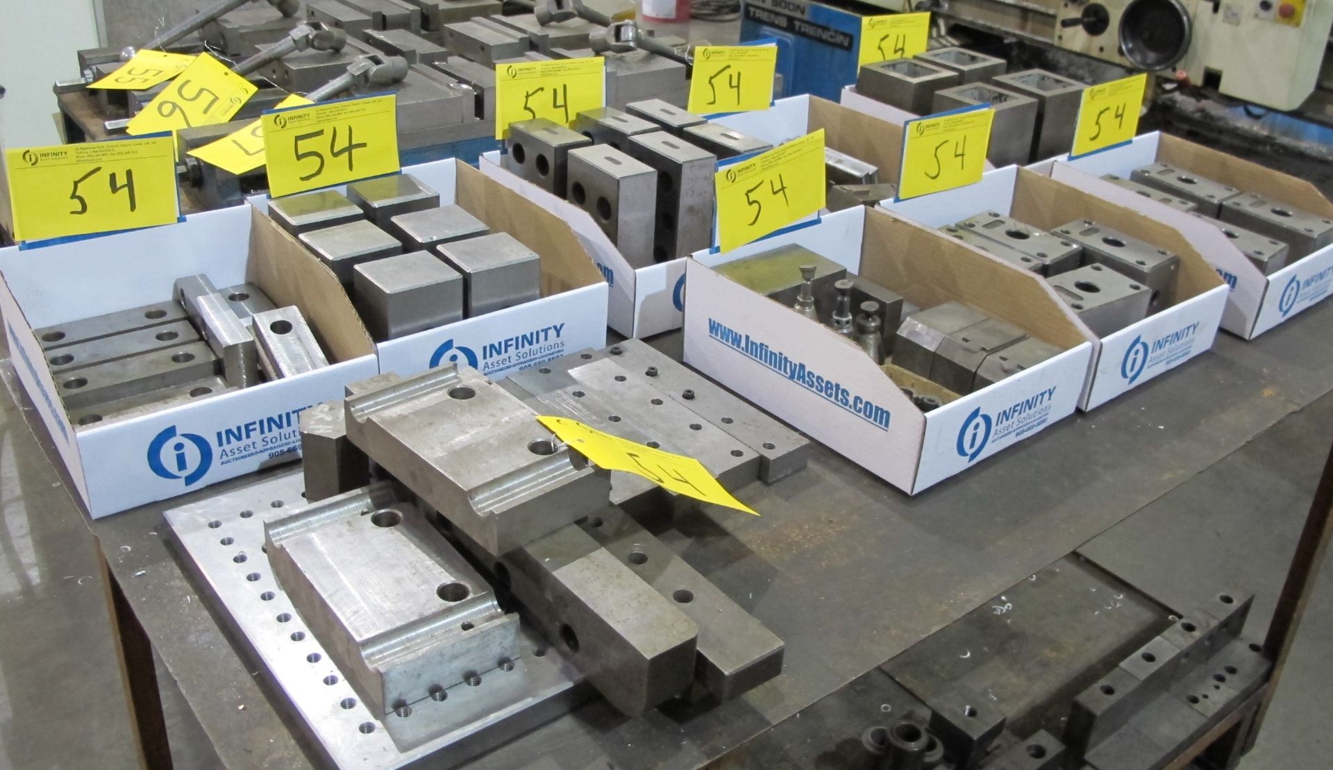 LOT OF MILLING MACHINE SETUP BLOCKS, ETC.