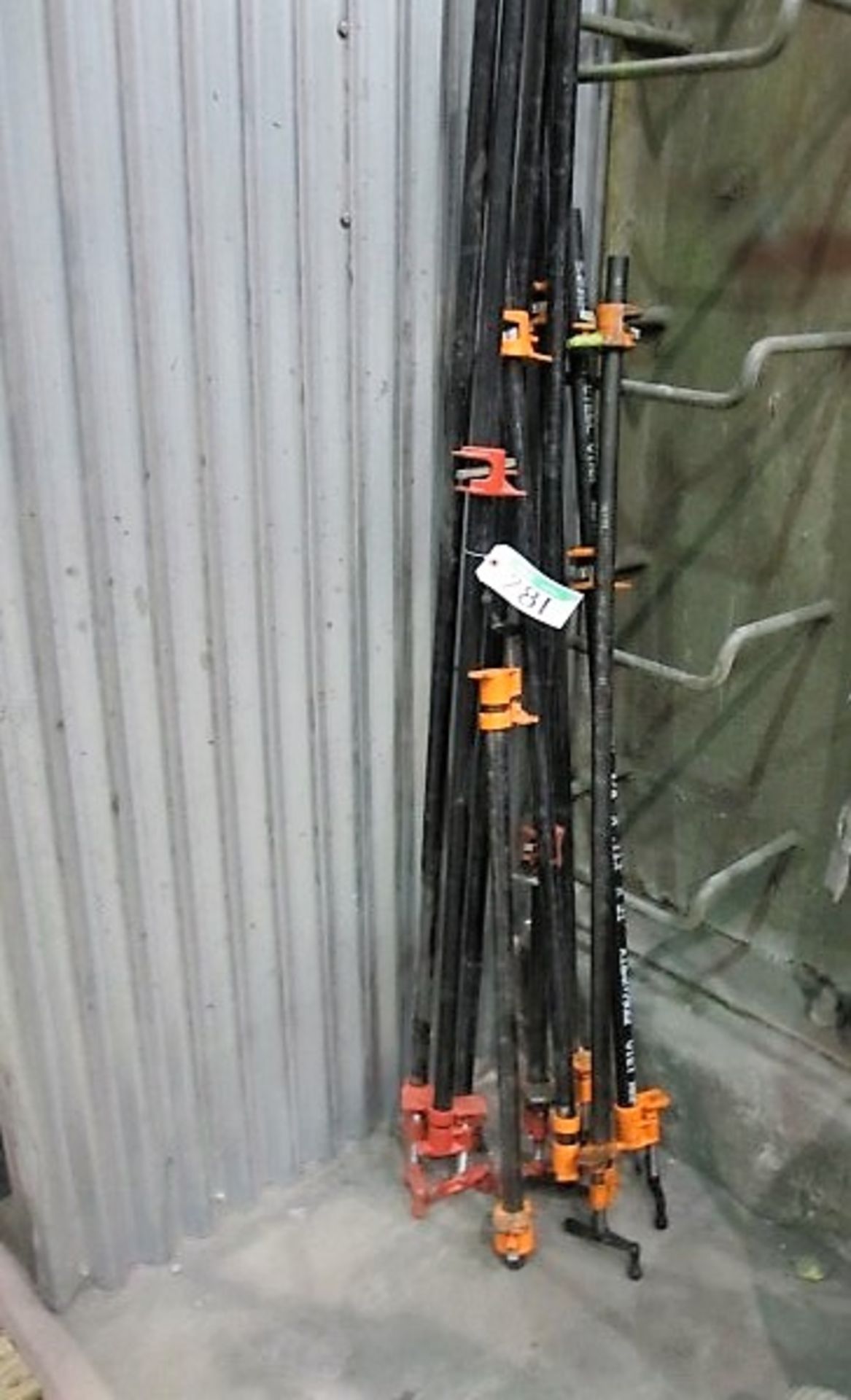 L1: LOT OF POLE CLAMPS