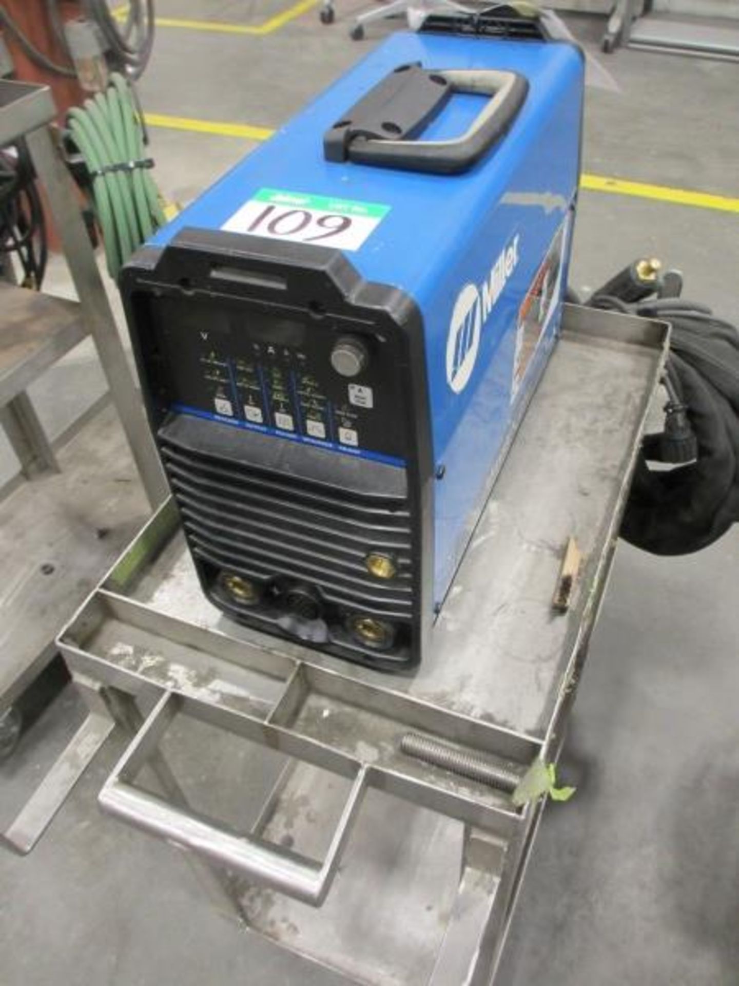 L2: MILLER MAXSTAR 200 TIG WELDER W/CART