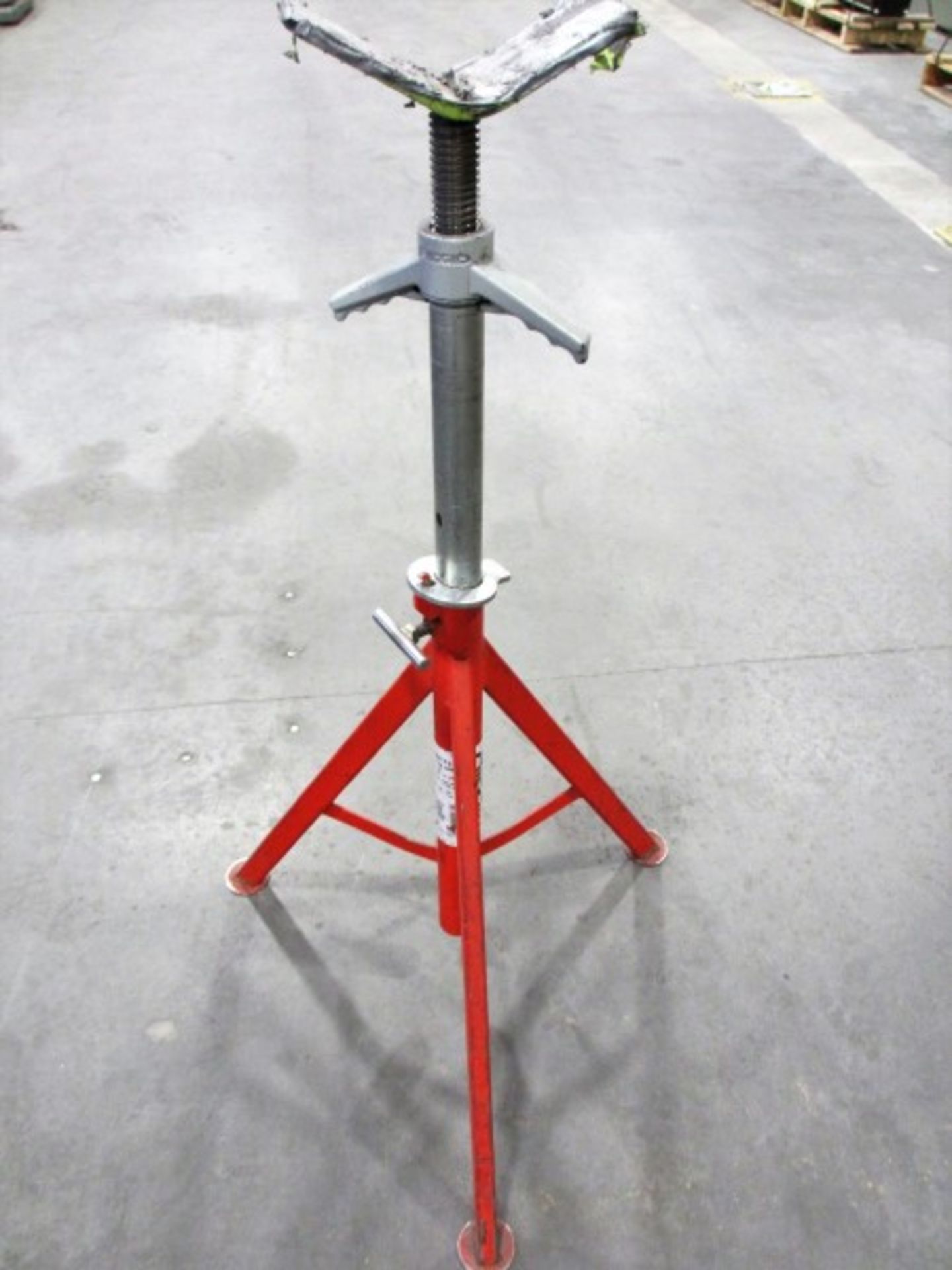 L2: RIDGID TRI-STAND W/ROLL TOP