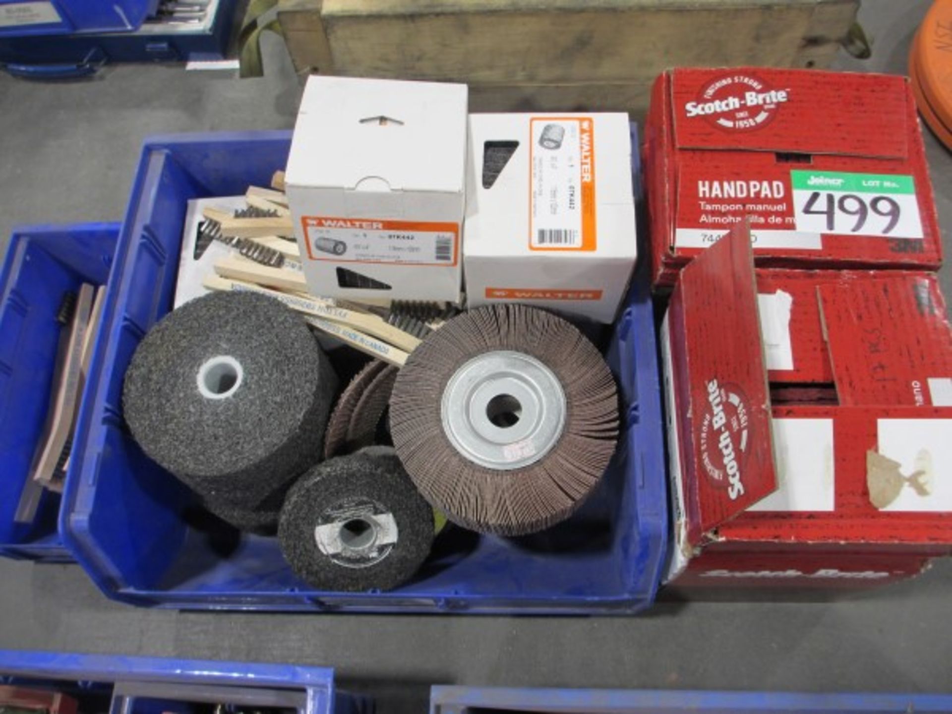 L2: LOT OF FLAP WHEELS AND ABRASIVE PADS ETC.