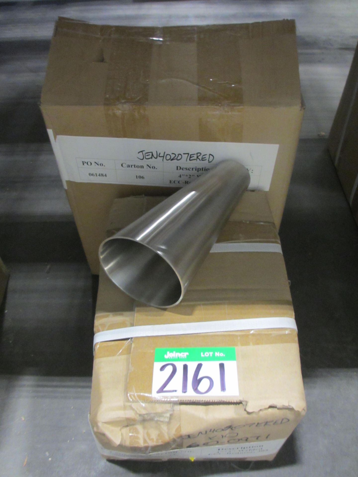 L3: LOT OF 2 BOXES OF SS 4IN - 2IN WELDED ECC REDUCERS, 304