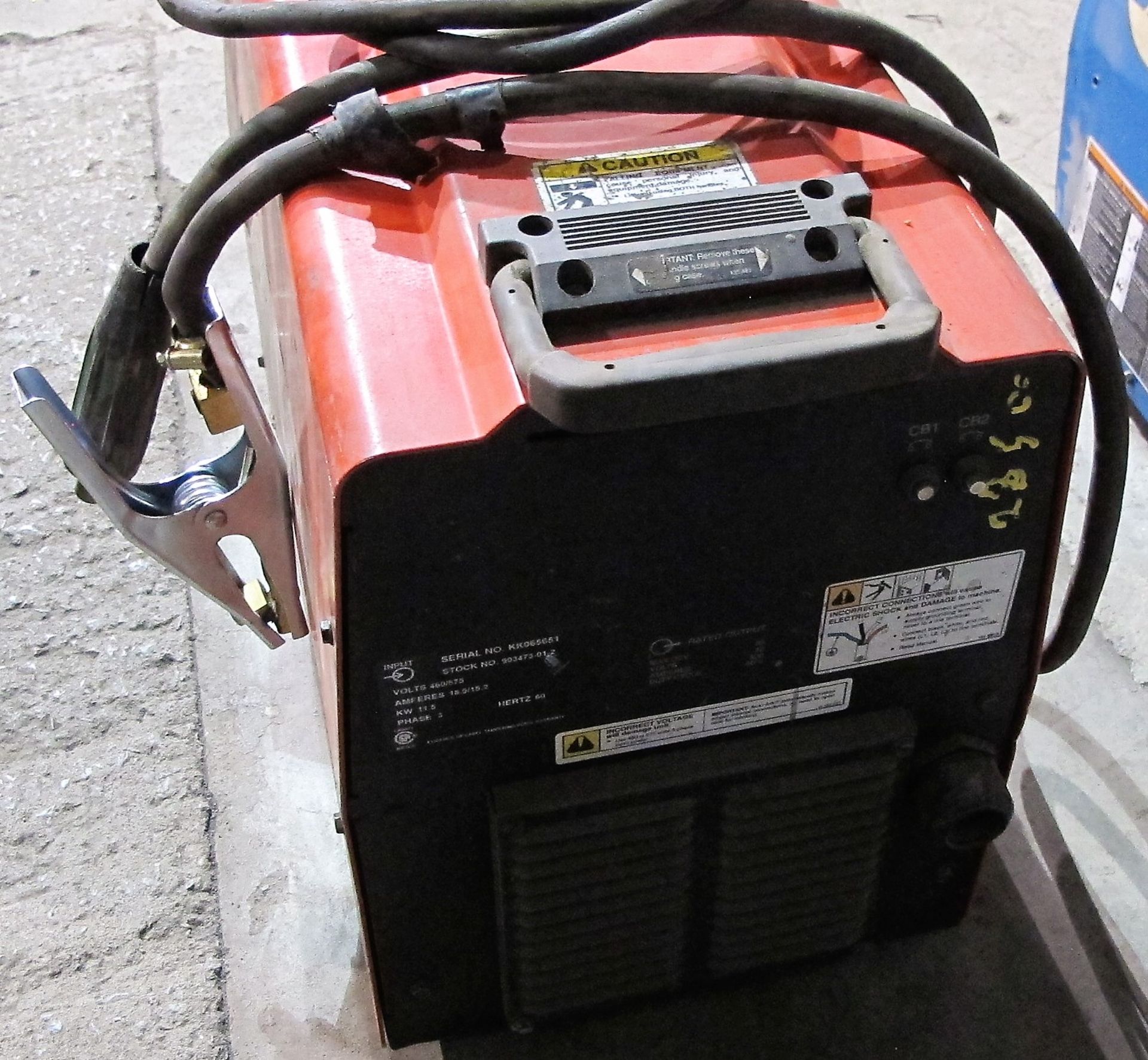 BOC 304 C-CC/CV DC INVERTER ARC WELDER W/ CABLES - Image 4 of 4