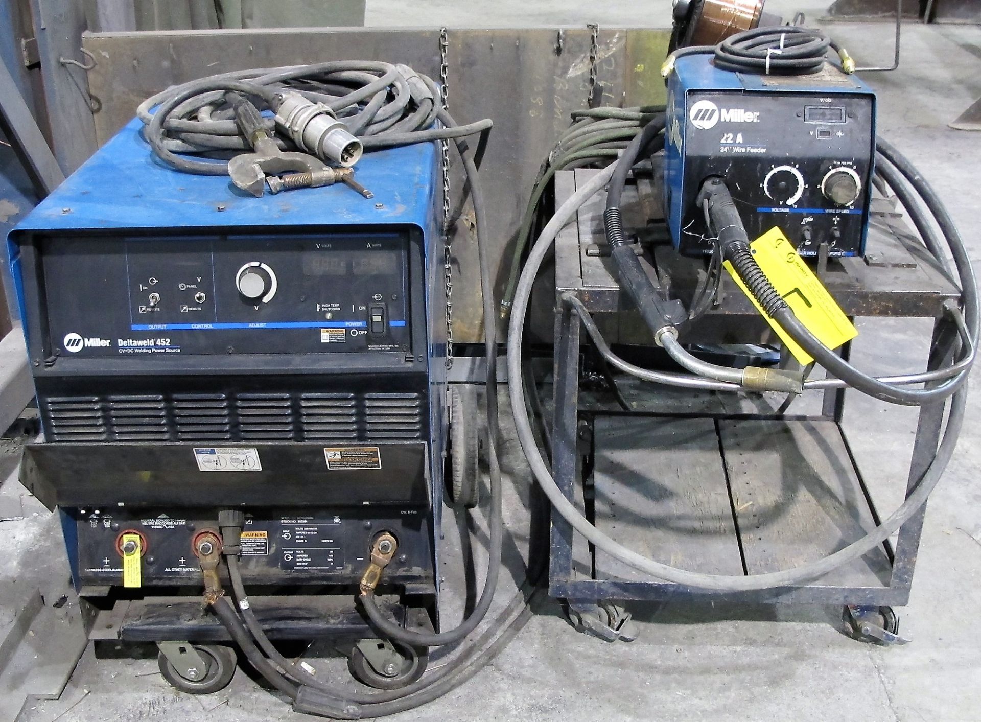 MILLER DELTAWELD 452 WELDER, S/N MD230058C W/ MILLER 22A WIRE FEEDER, CABLES & CART - Image 4 of 4