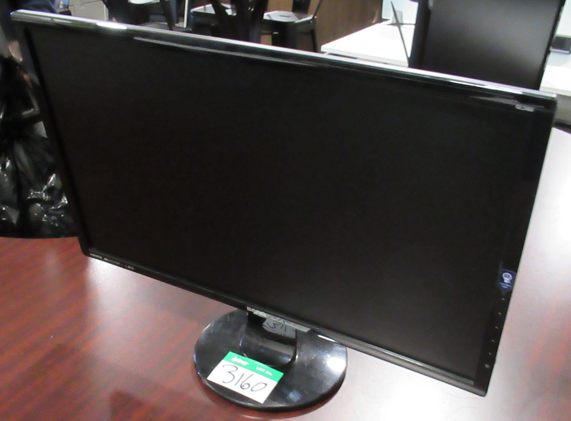 L2: BENQ 24" FLAT SCREEN MONITOR