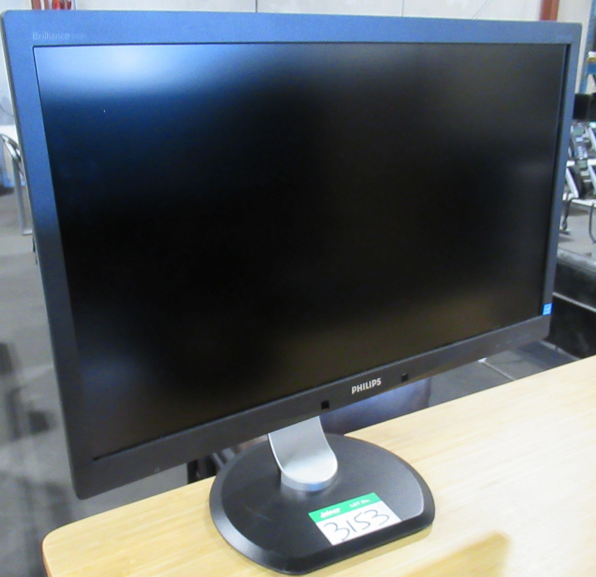 L2: PHILIPS 24" FLAT SCREEN MONITOR