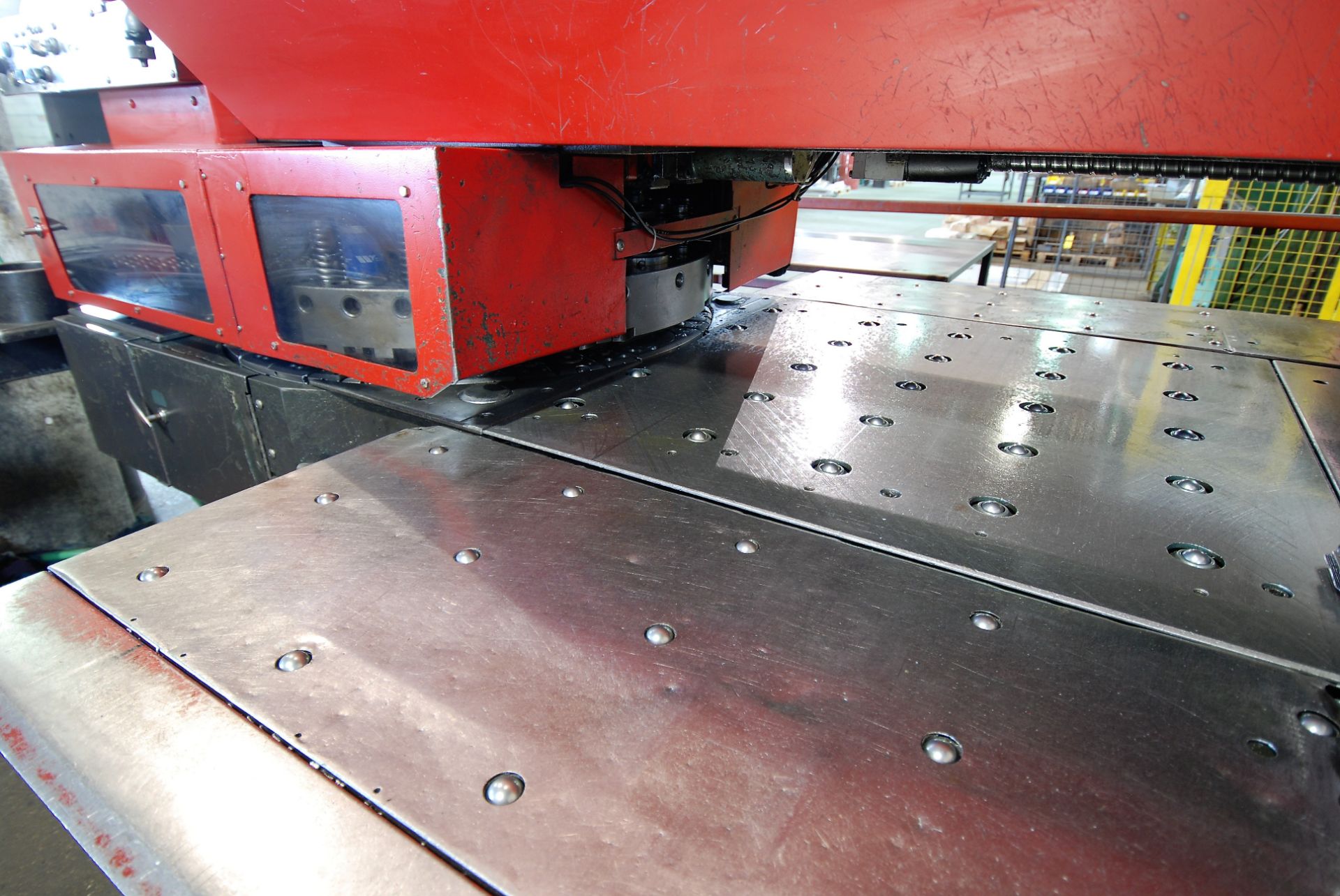 AMADA PEGA 344-Q CNC TURRET PUNCH, 33 TON CAP., 350 SPM, S/N P34414000H, FANUC SYSTEM 6M CONTROL, ( - Image 4 of 10